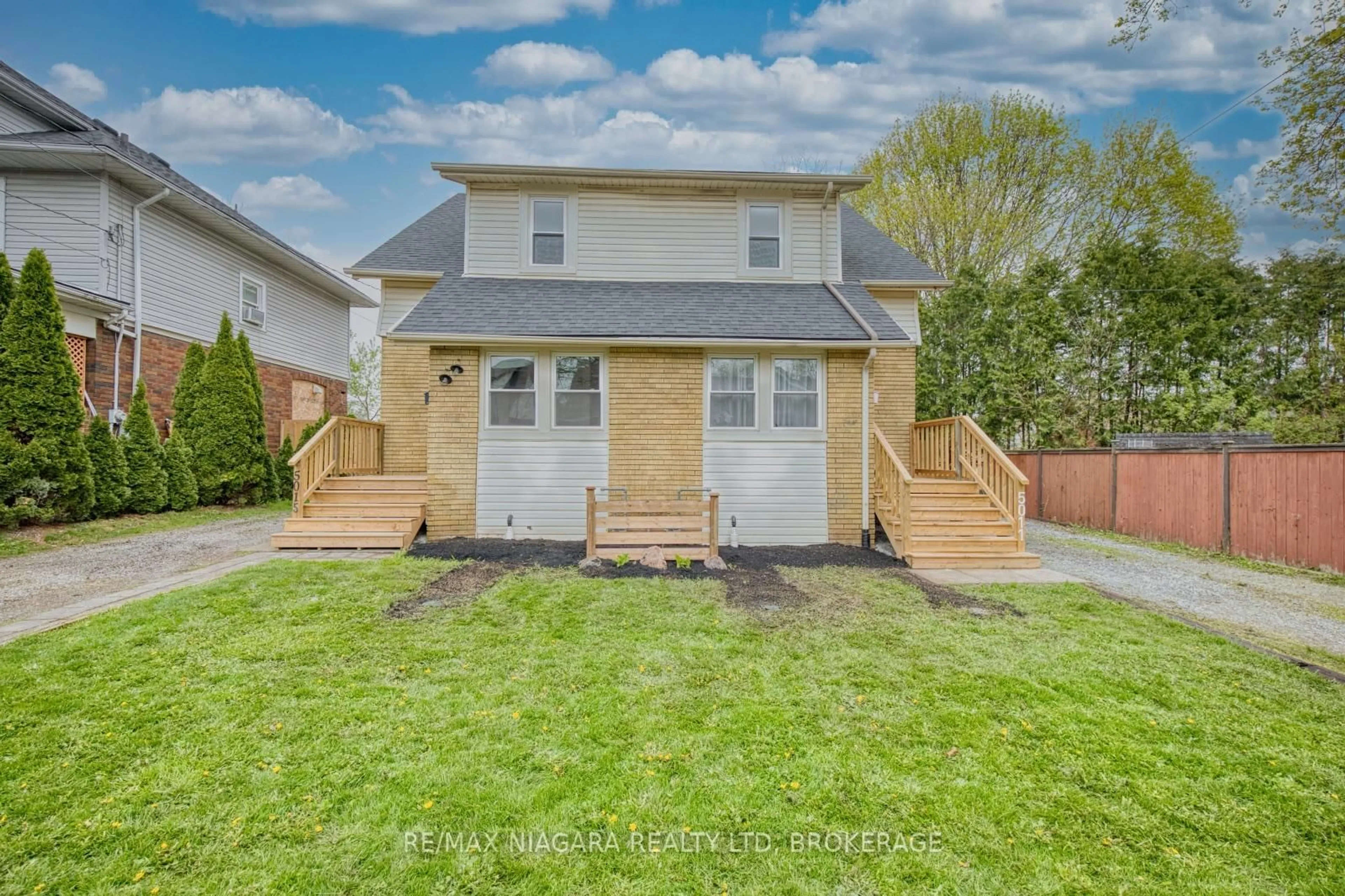 Unknown for 5015 Fifth Ave, Niagara Falls Ontario L2E 4S6