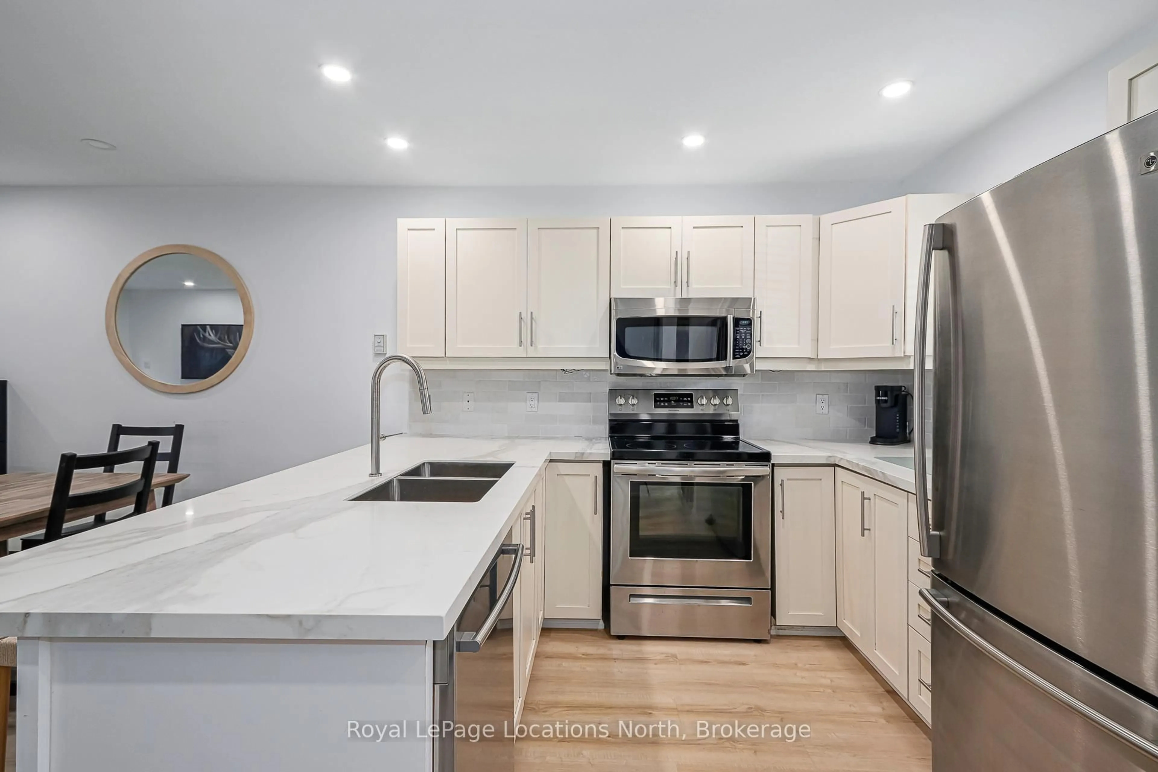 Open concept kitchen, unknown for 100 Alice St #69, Blue Mountains Ontario N0H 2P0