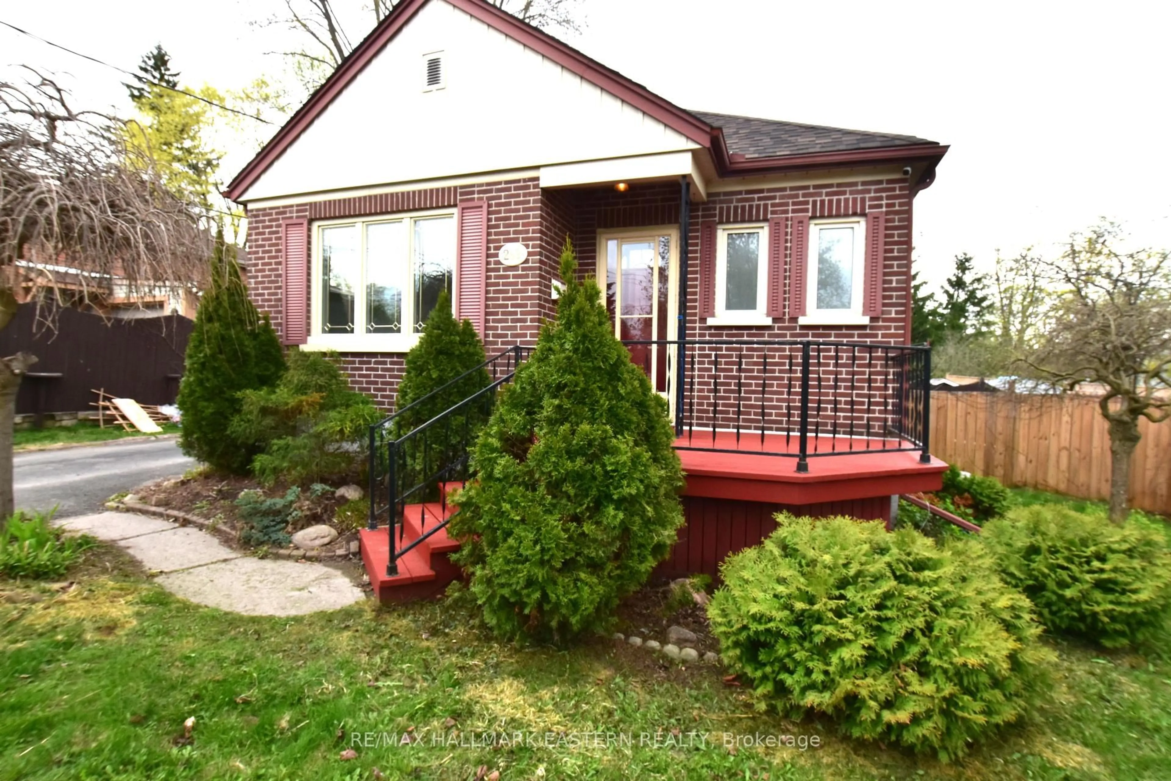 Home with brick exterior material, street for 269 Aberdeen Ave, Peterborough Ontario K9H 4X2