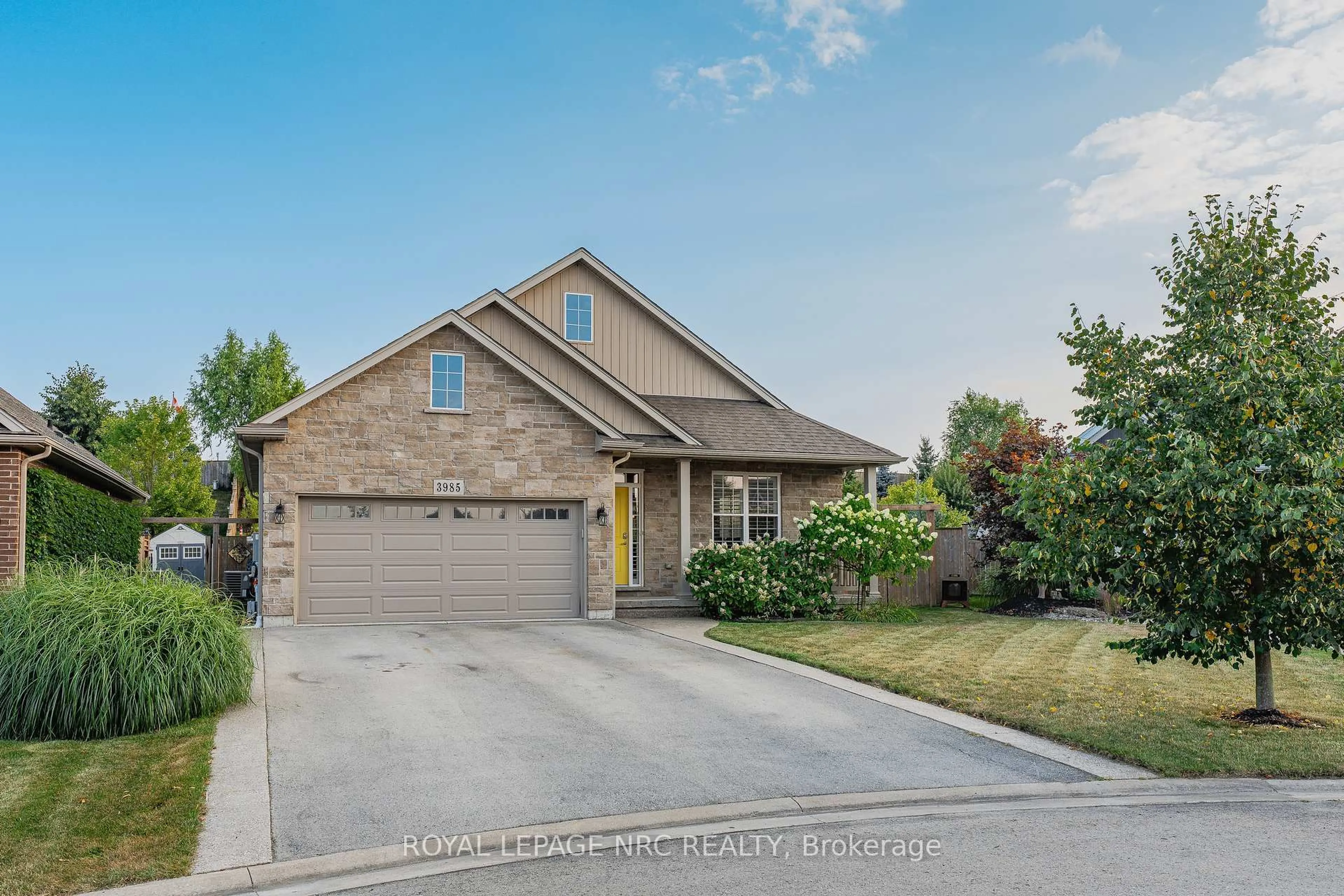 Home with brick exterior material, street for 3985 Lower Coach Rd, Fort Erie Ontario L0S 1S0