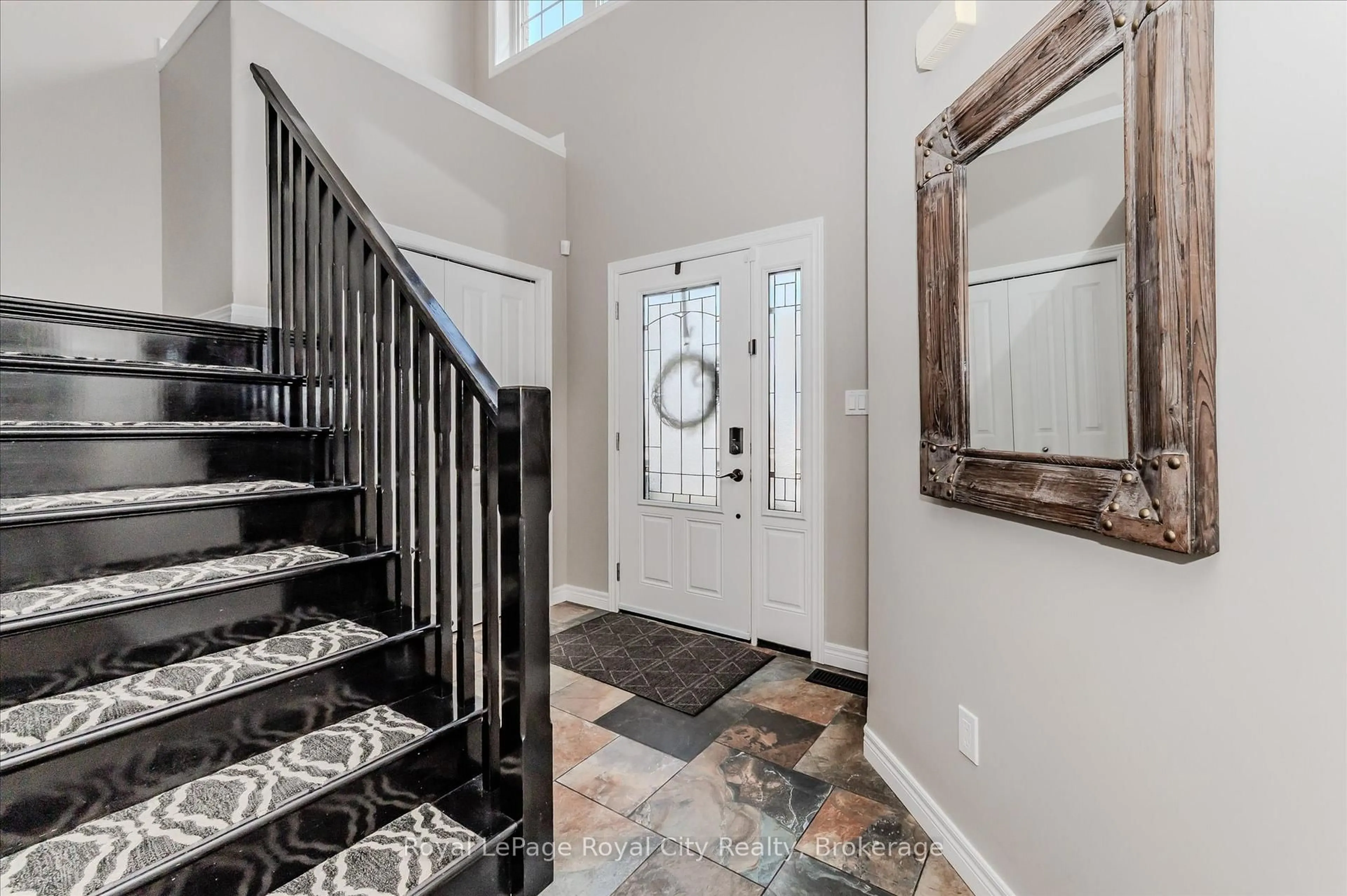 Indoor entryway for 24 Popham Dr, Guelph Ontario N1E 0B8