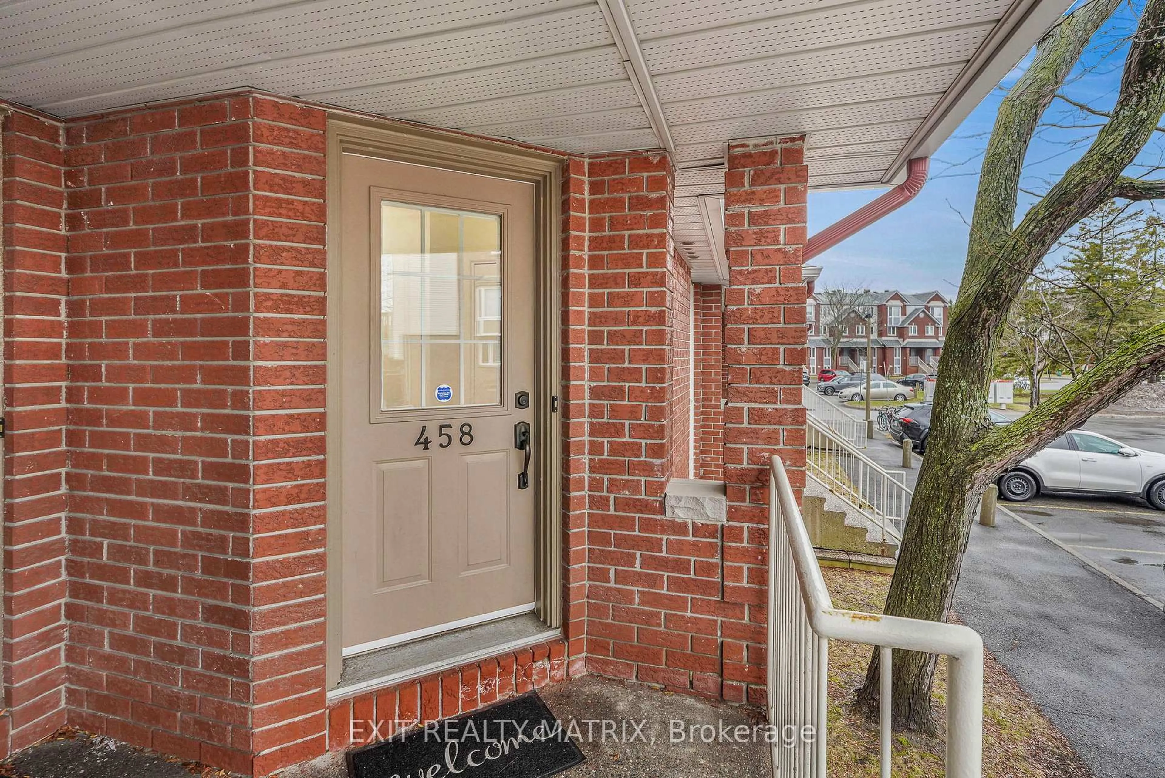 Unknown for 458 Briston Private #20, Ottawa Ontario K1G 5R4