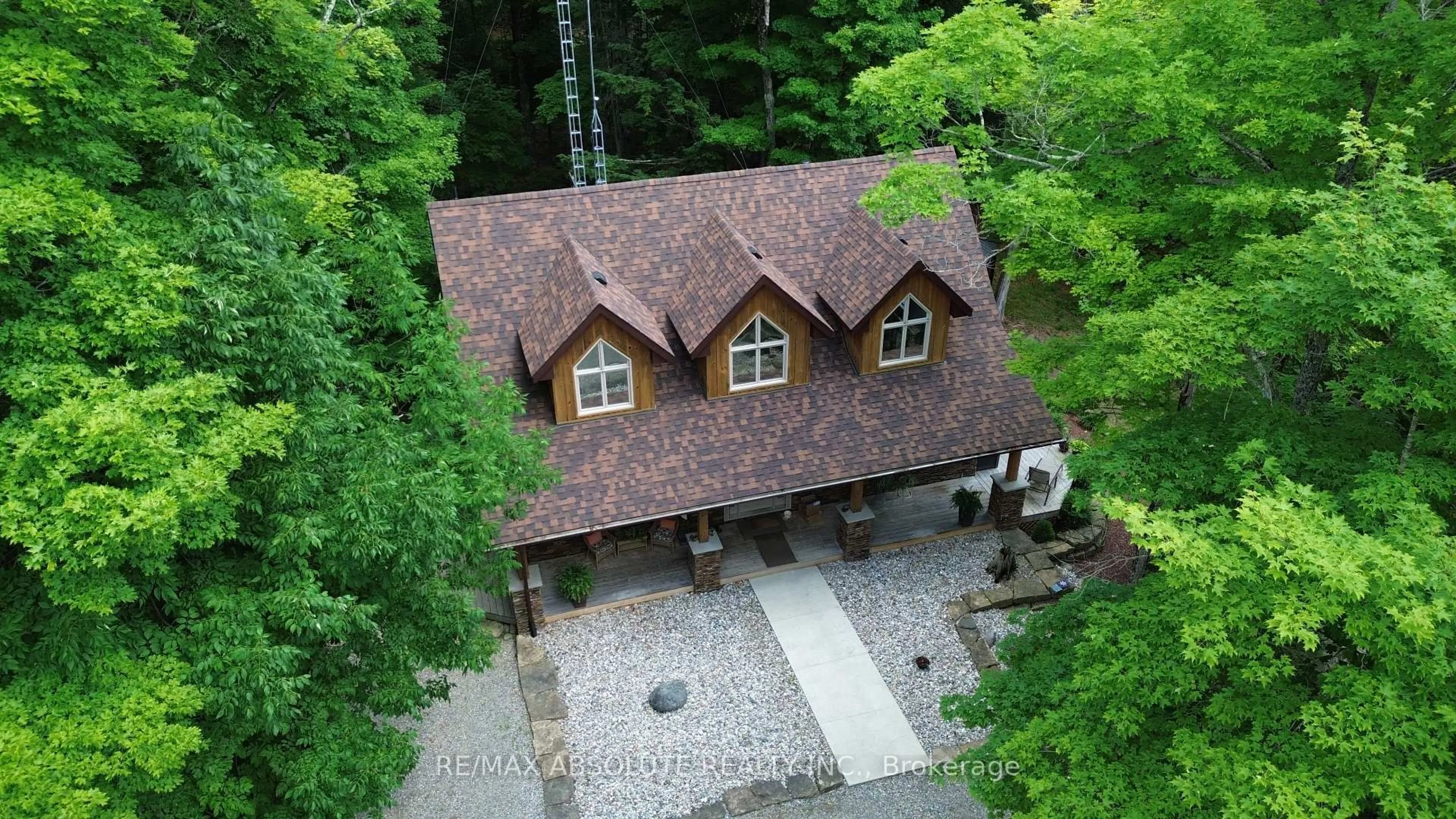 A pic from outside/outdoor area/front of a property/back of a property/a pic from drone, building for 1091 Carson Trail Rd, Snow Road Station Ontario K0H 2R0
