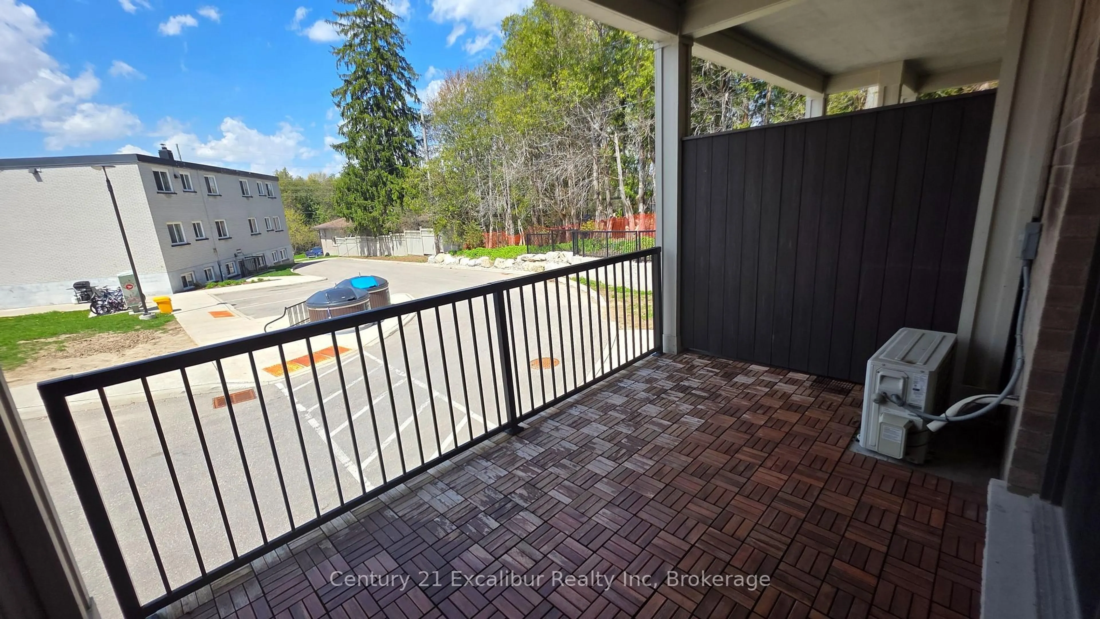 Patio, water/lake/river/ocean view for 360 Queen St #4B, Centre Wellington Ontario N1M 1T4