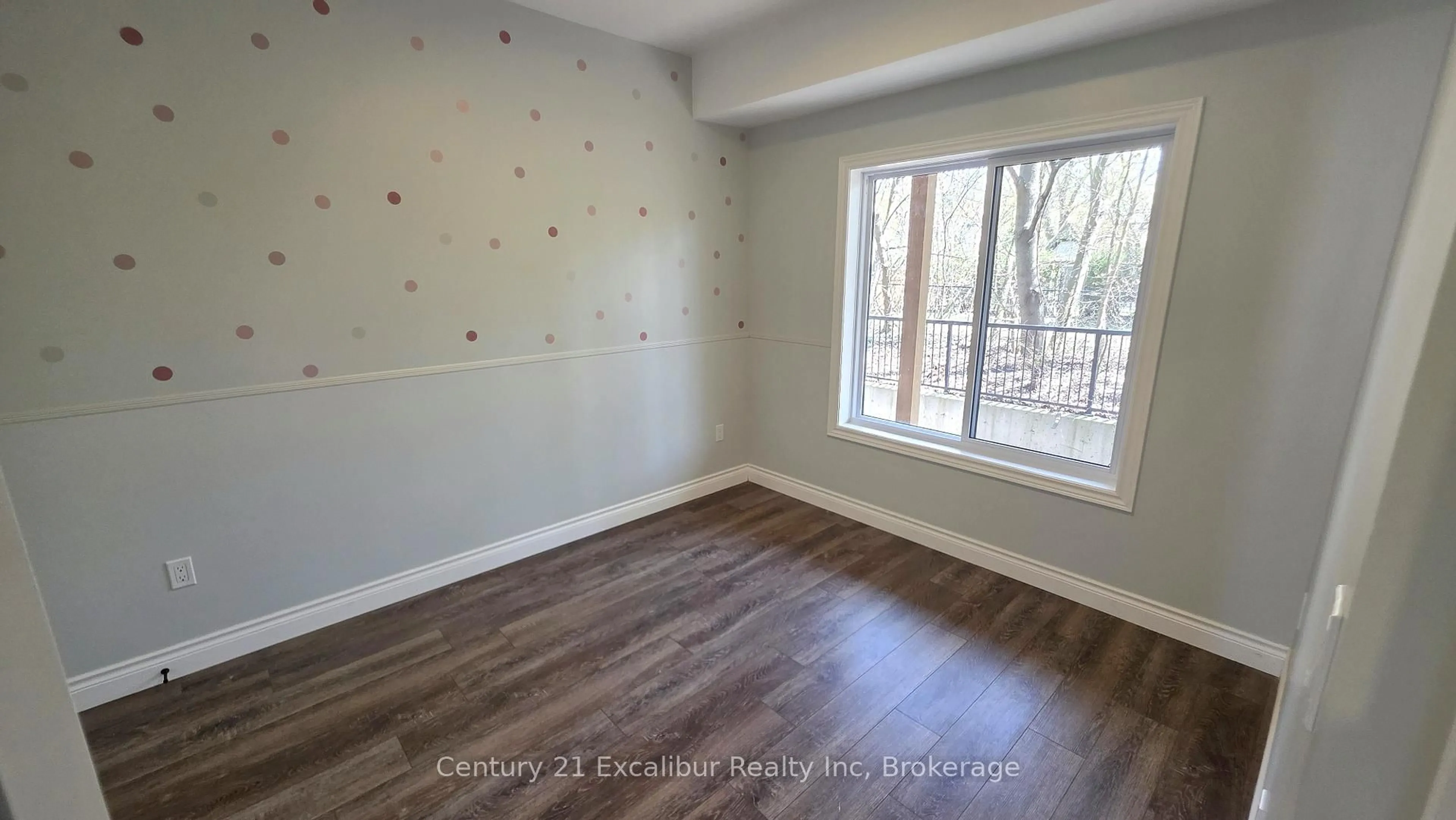 A pic of a room for 360 Queen St #4B, Centre Wellington Ontario N1M 1T4