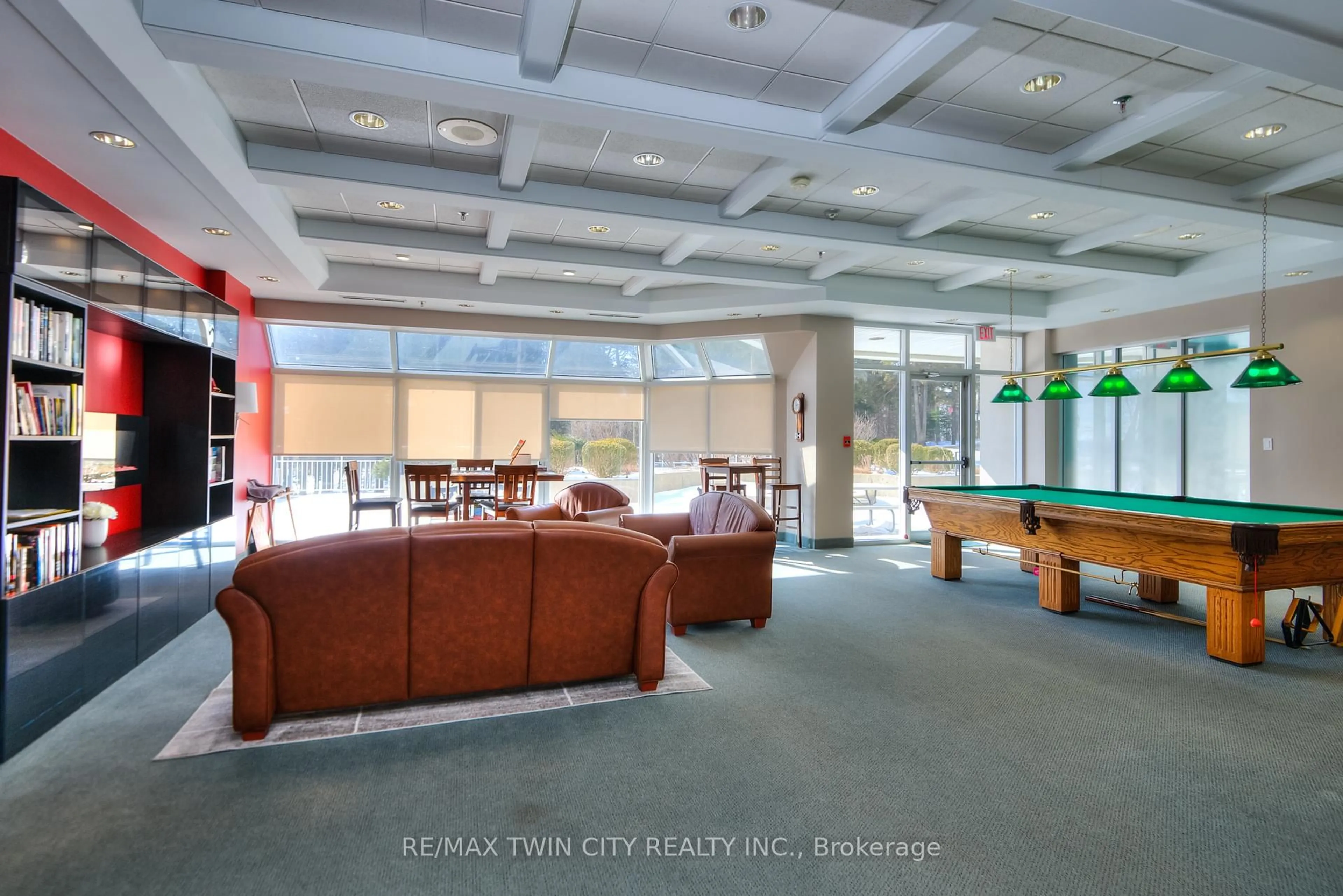 Lobby for 190 Hespeler Rd #905, Cambridge Ontario N1R 8B8