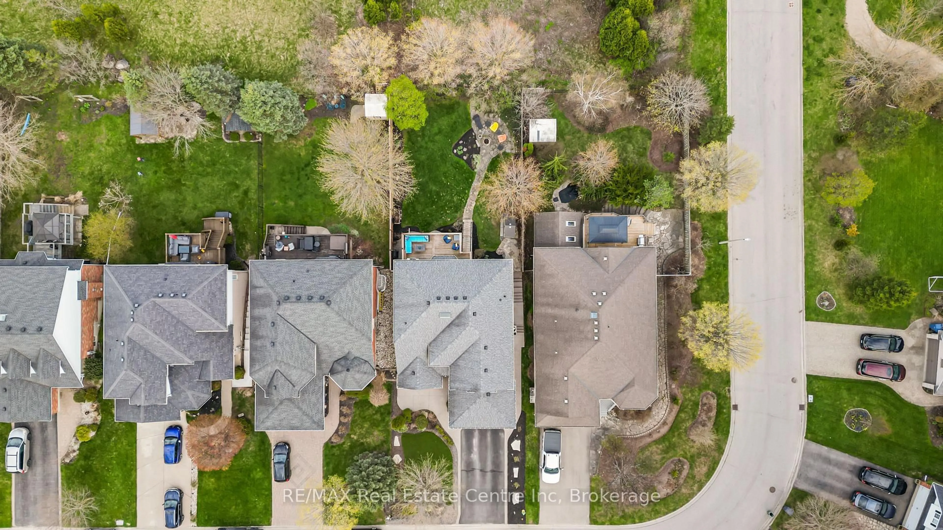 A pic from outside/outdoor area/front of a property/back of a property/a pic from drone, street for 6 Jean Anderson Cres, Guelph Ontario N1G 5A5
