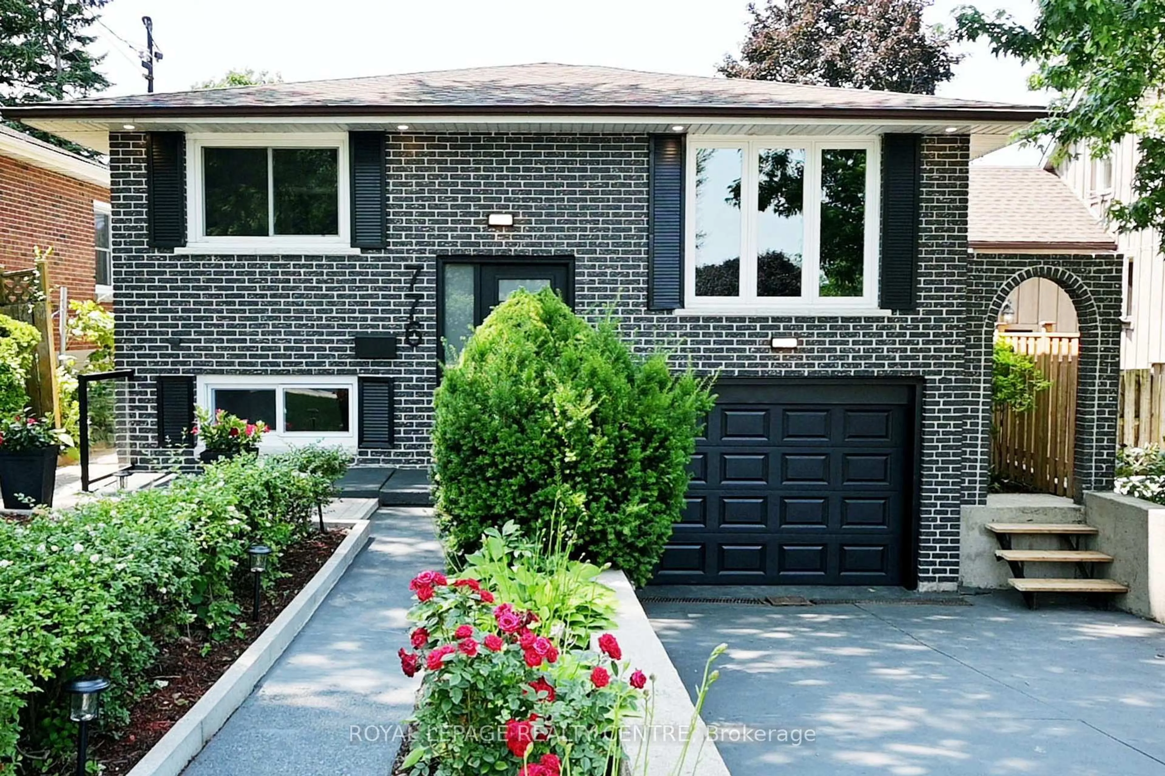 Home with brick exterior material, street for 776 Garth St, Hamilton Ontario L9C 4K4
