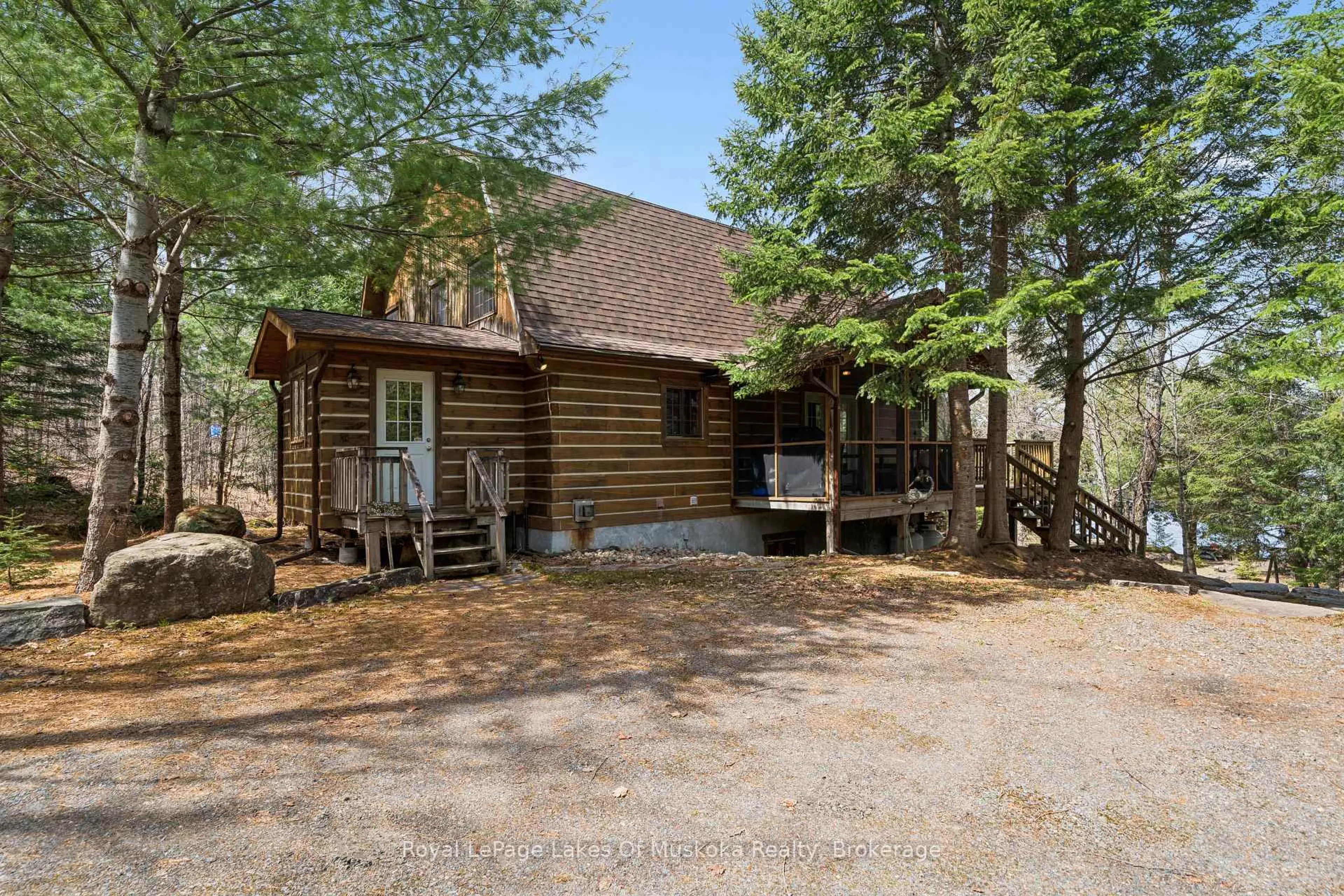 Patio, unknown for 1004 McFadden Dr, Algonquin Highlands Ontario P0A 1E0