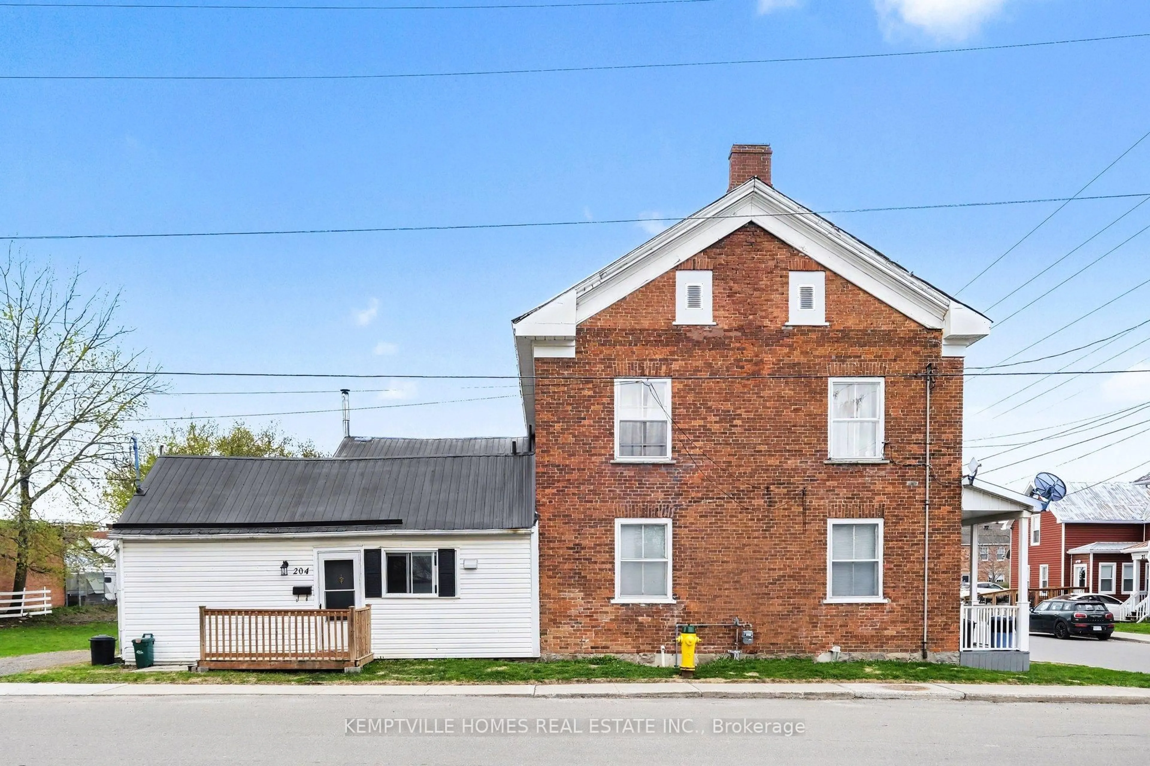 Home with brick exterior material, building for 20 Asa St, North Grenville Ontario K0G 1J0