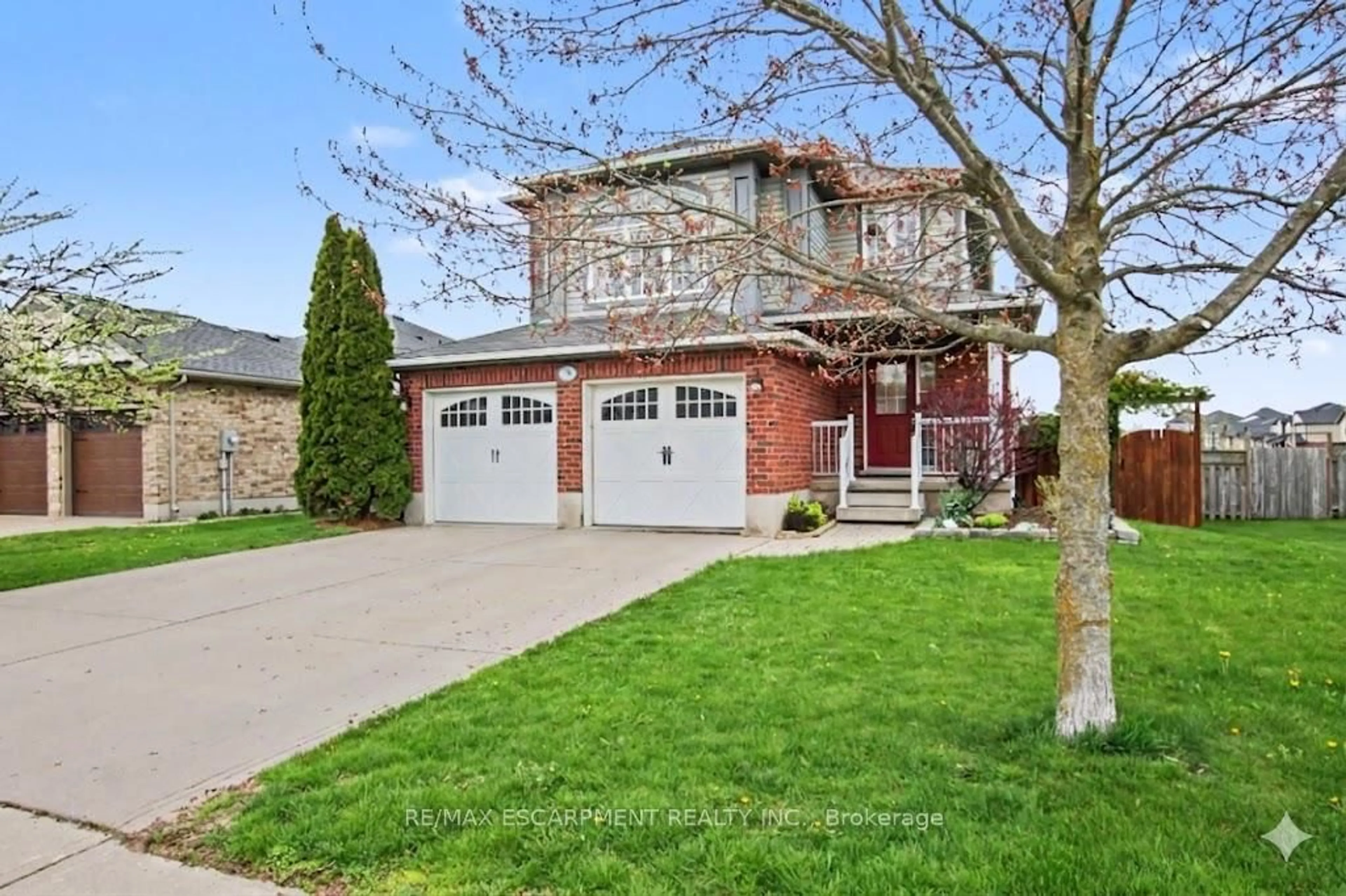 Home with brick exterior material, street for 18 Poldon Dr, Norwich Ontario N0J 1P0