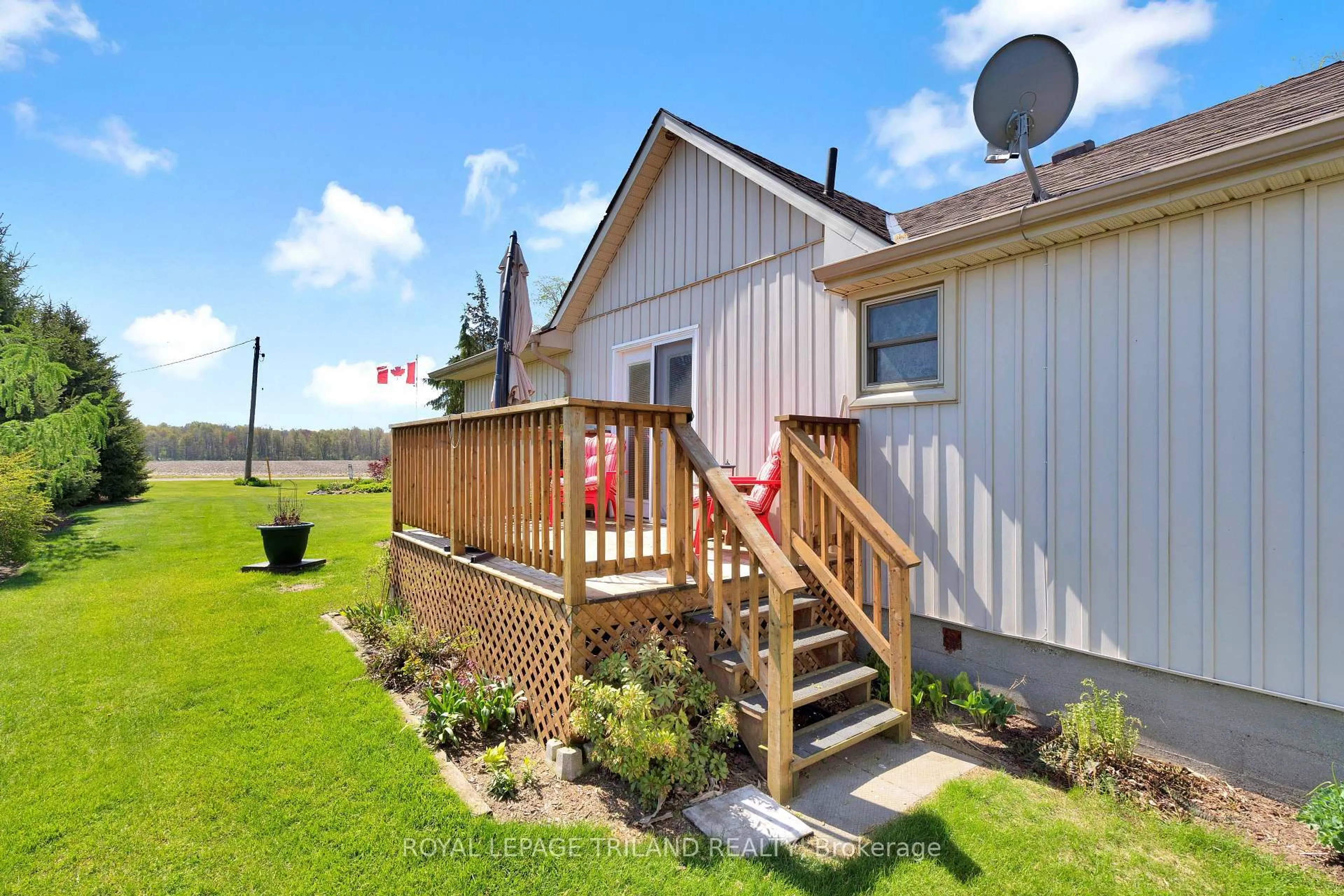 Patio, water/lake/river/ocean view for 20236 Marsh Line, West Elgin Ontario N0L 2C0