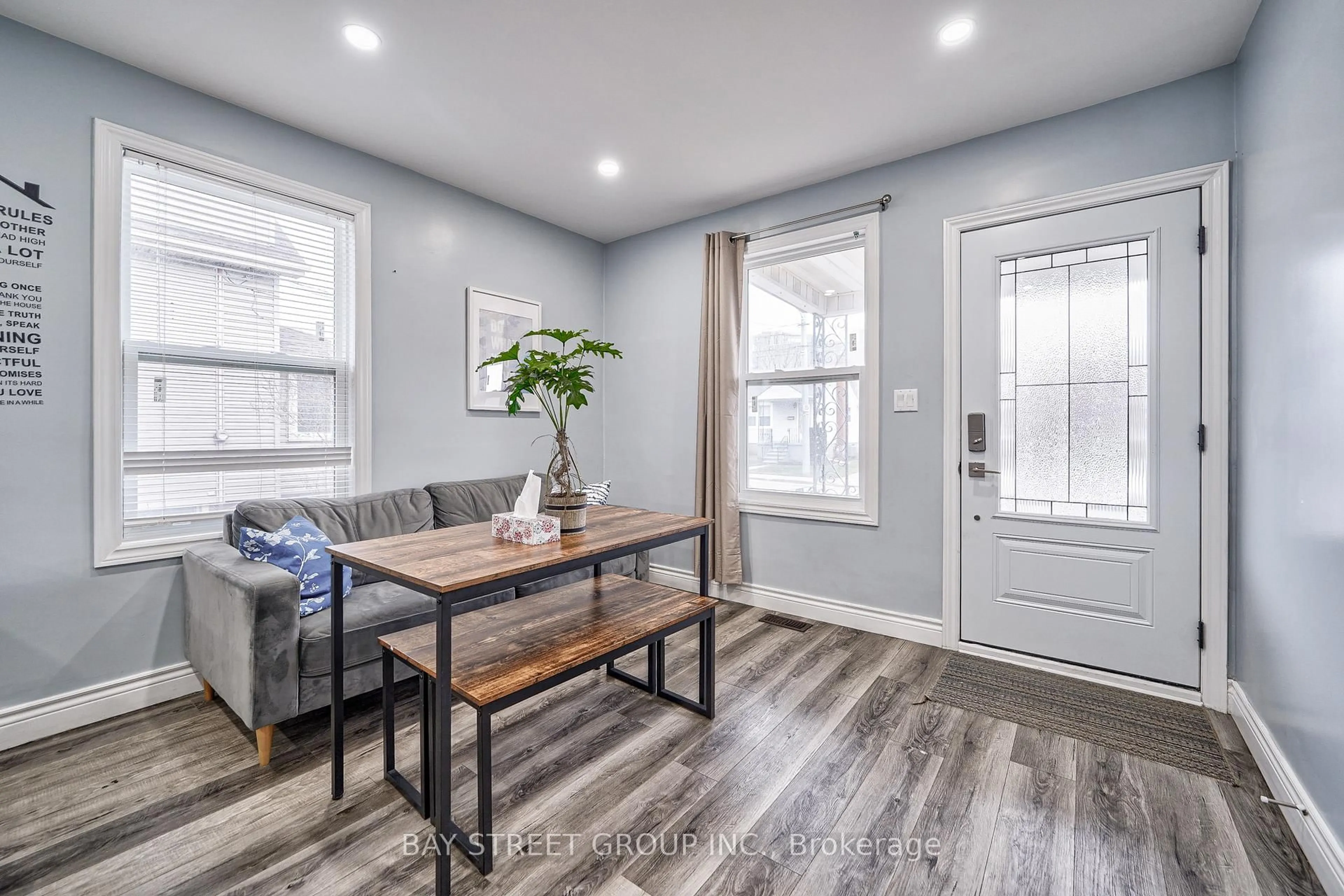 Unknown for 5241 Kitchener St, Niagara Falls Ontario L2G 1B4