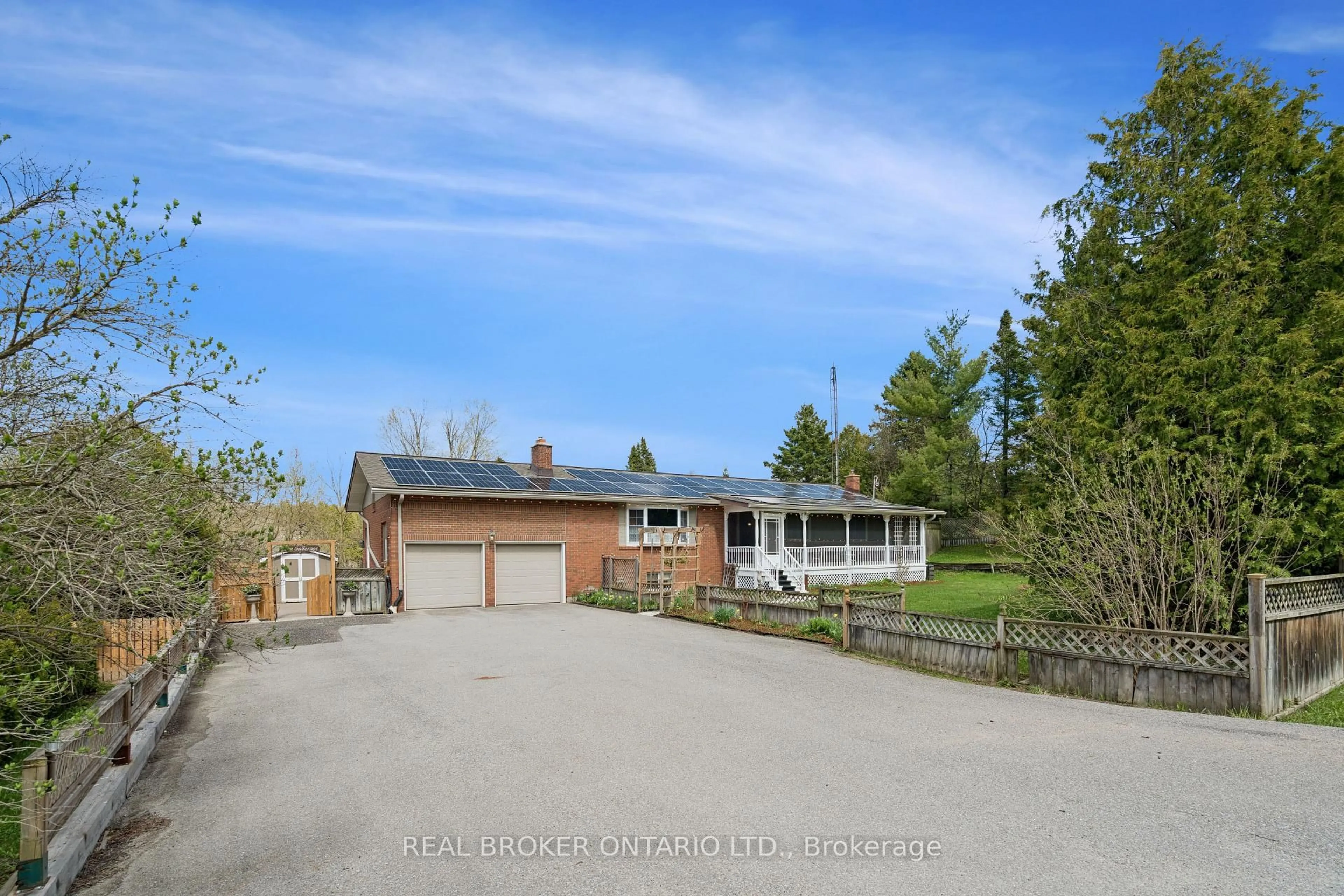 A pic from outside/outdoor area/front of a property/back of a property/a pic from drone, unknown for 119 Evert St, Guelph/Eramosa Ontario N0B 2K0
