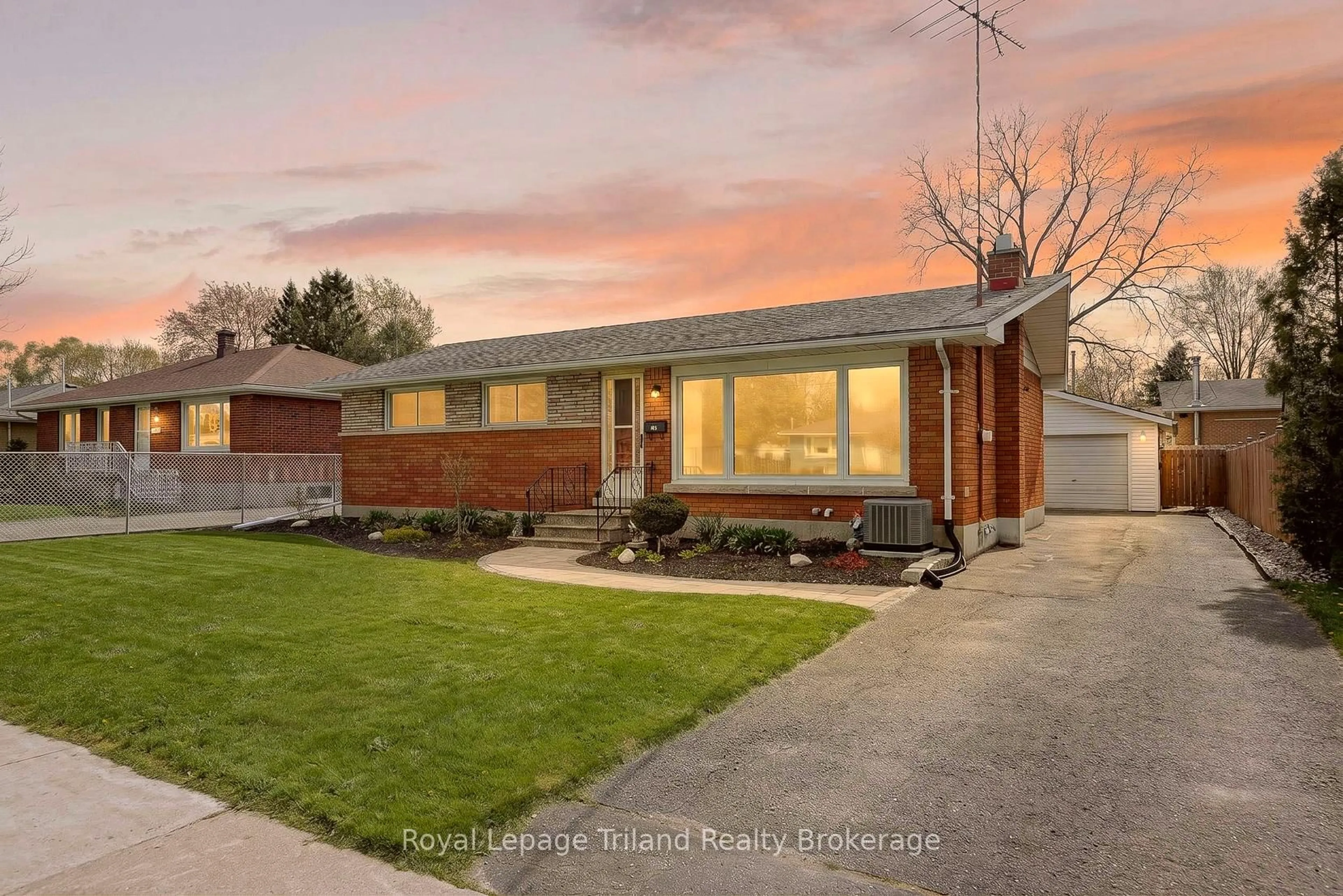 Home with brick exterior material, street for 261 Springbank Ave, Woodstock Ontario N4S 7R2