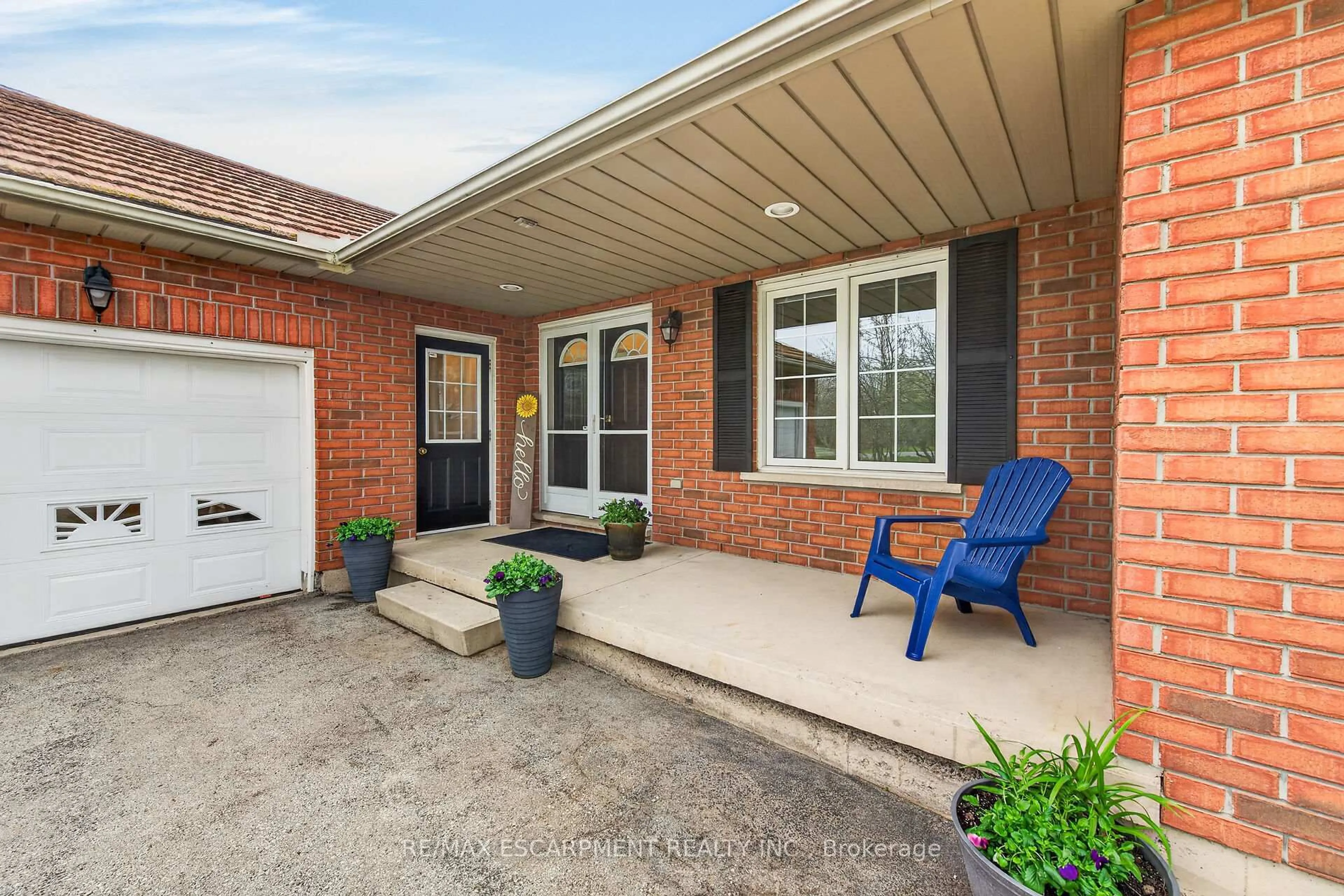 Home with brick exterior material, street for 8151 Hwy 3, Haldimand Ontario N1A 2W4
