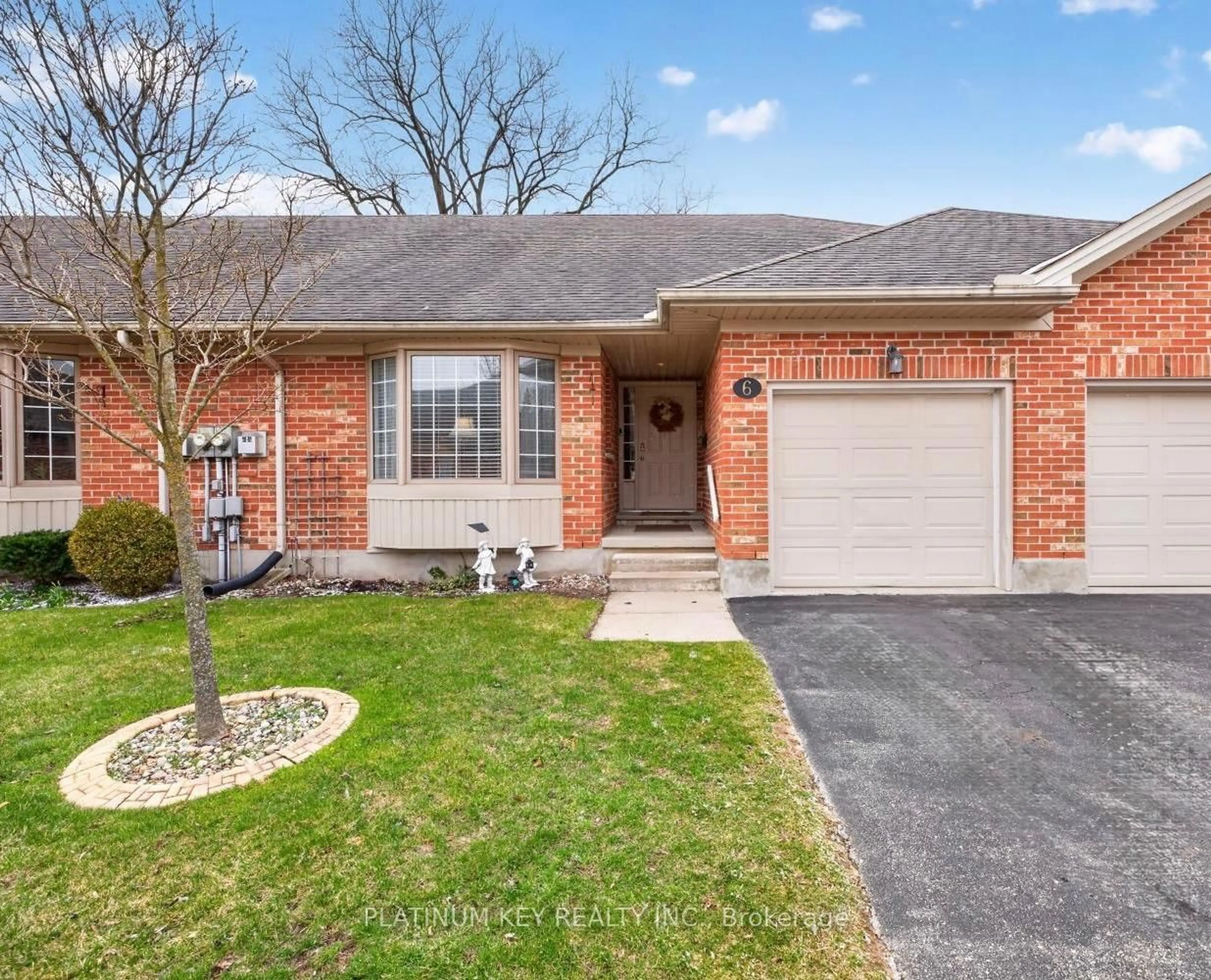 Home with brick exterior material, street for 307 Metcalfe St #6, Strathroy-Caradoc Ontario N7G 0B3