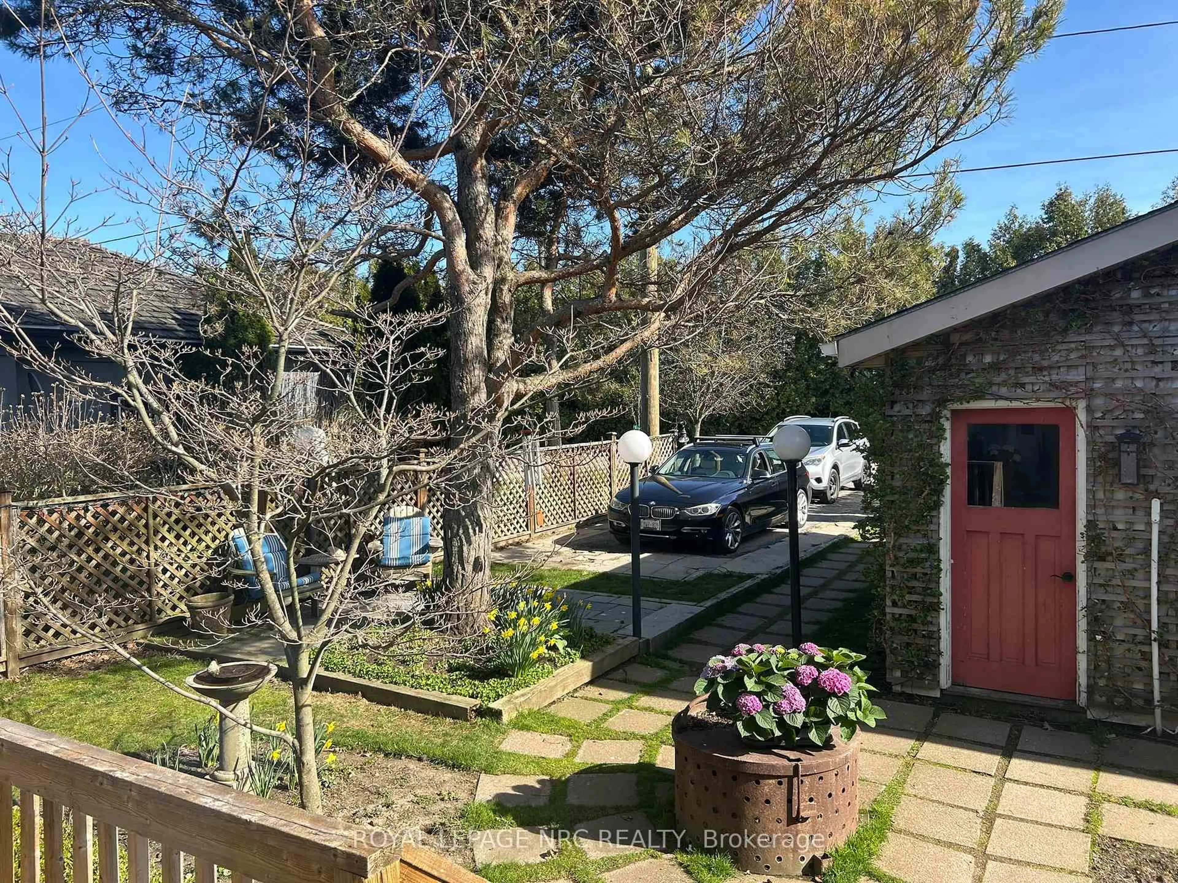 A pic from outside/outdoor area/front of a property/back of a property/a pic from drone, water/lake/river/ocean view for 12 Firelane   2B,  R.R.#3 Rd, Niagara-on-the-Lake Ontario L0S 1J0