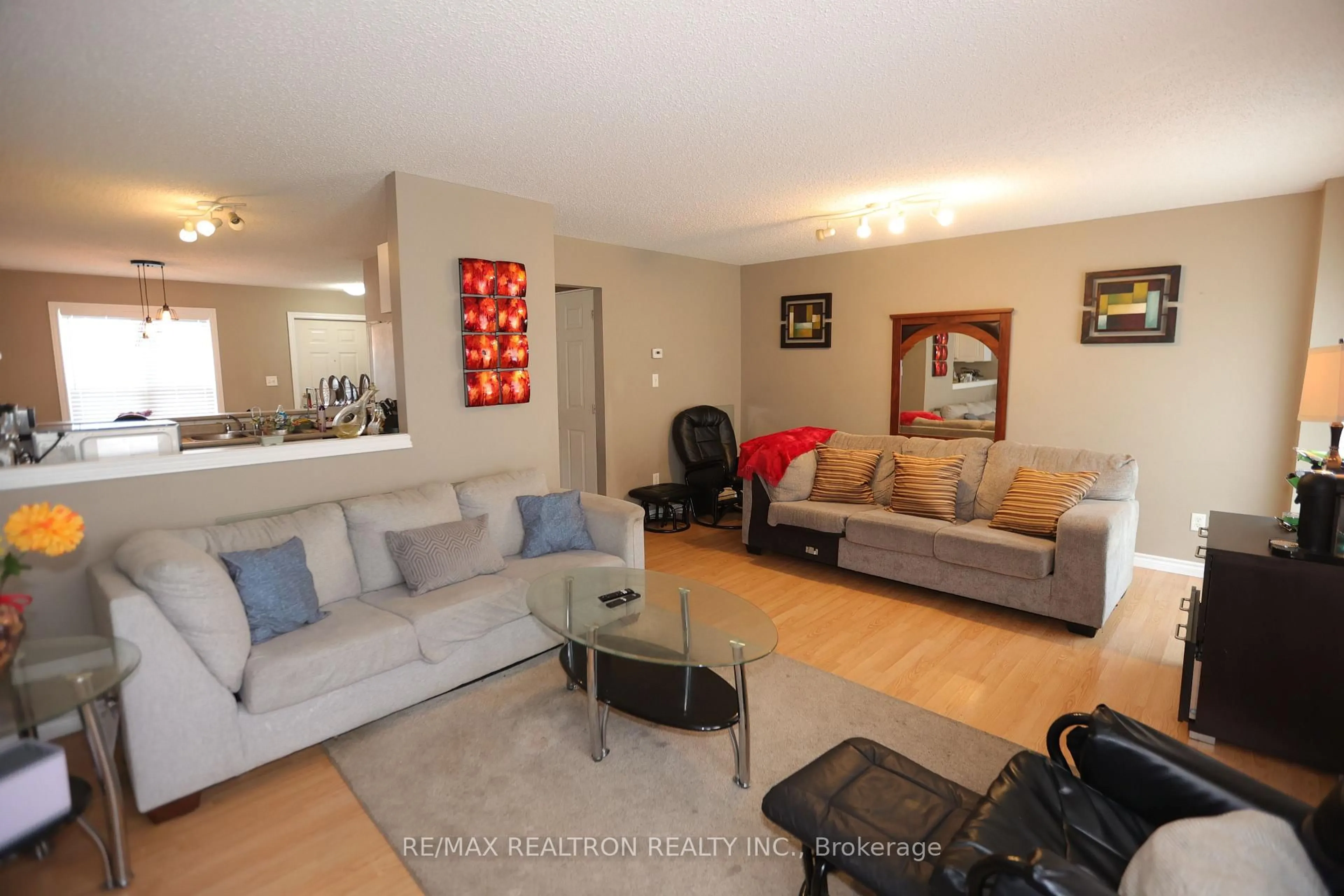 Living room with furniture, unknown for 600 SARNIA Rd #18, London North Ontario N6G 5M4