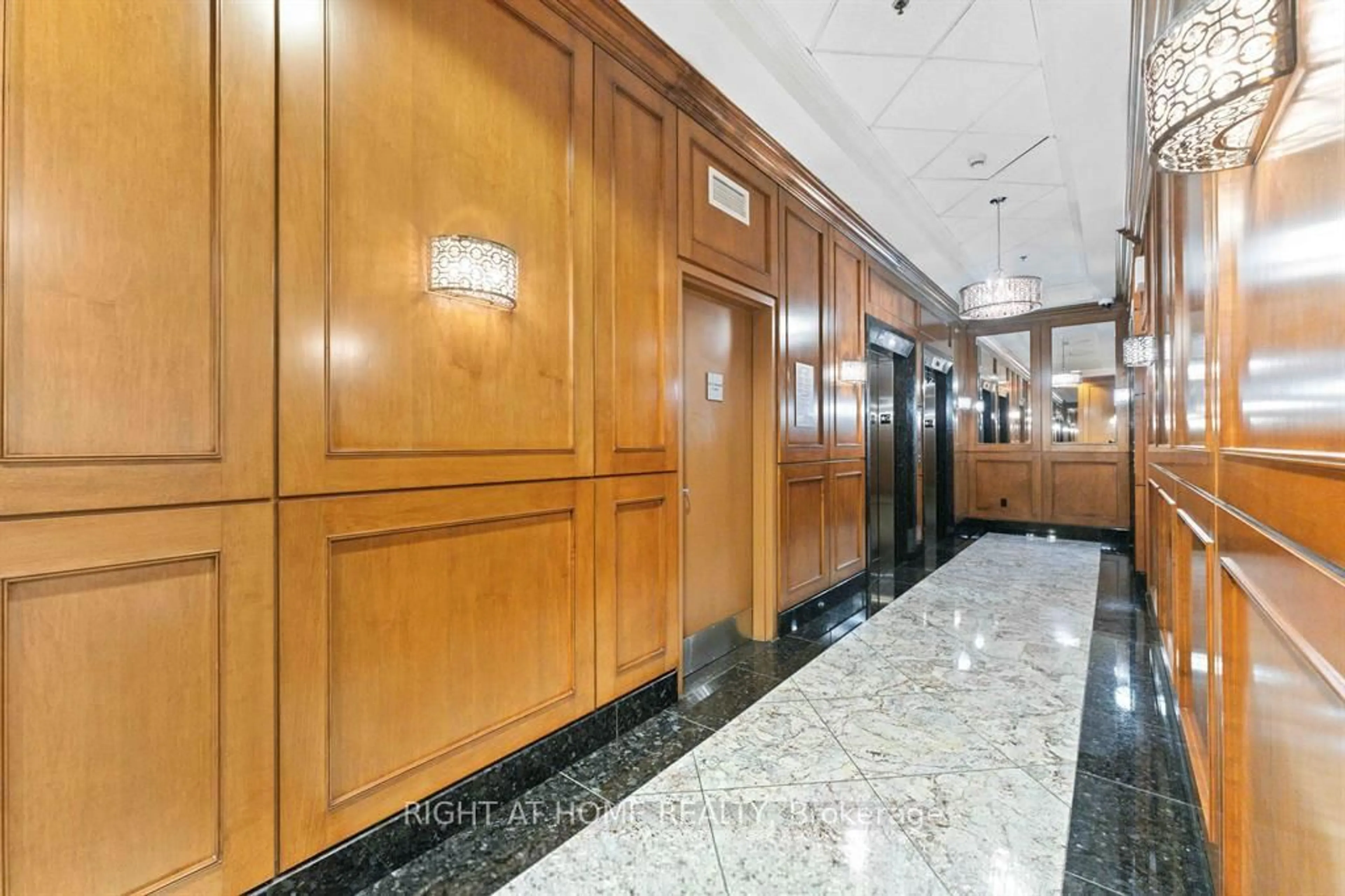 Lobby for 242 Rideau St #PH1 #2703, Ottawa Ontario K1N 5Y3