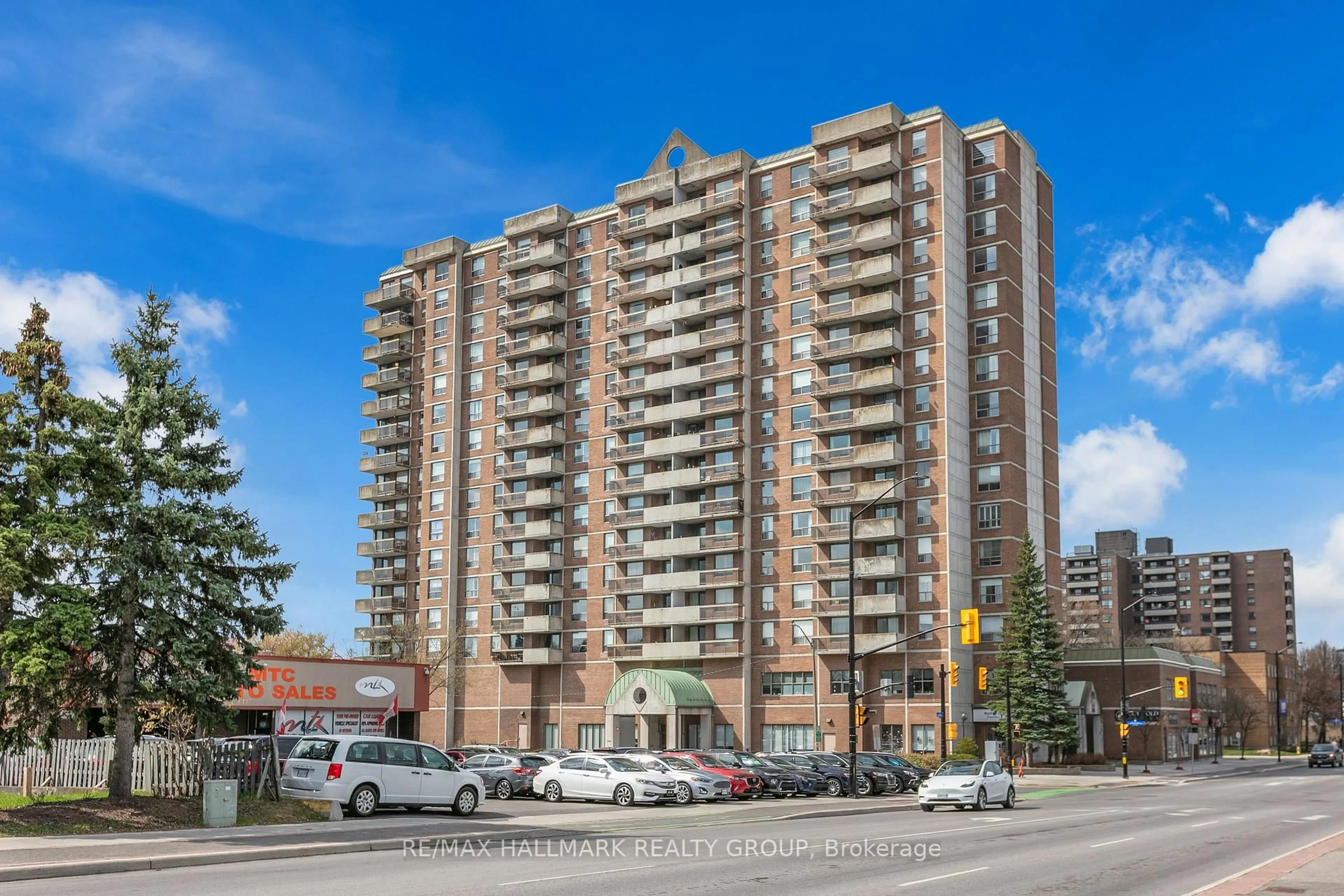 Unknown for 200 Lafontaine Ave #401, Ottawa Ontario K1L 8K8