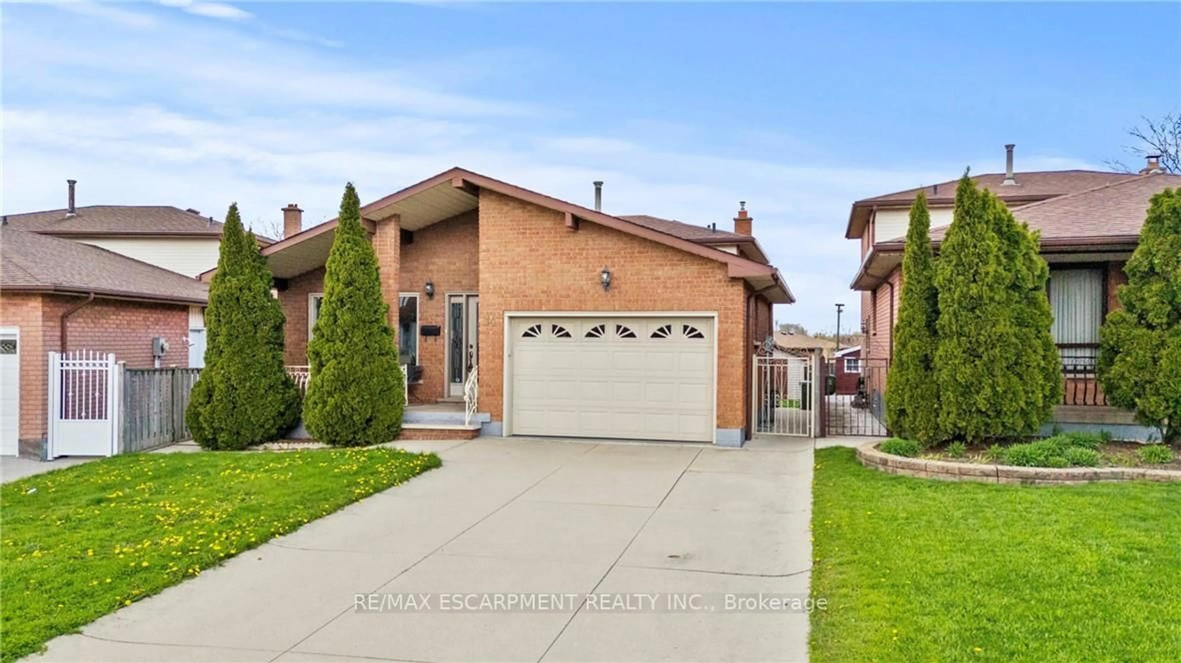 Home with brick exterior material, street for 14 Indian Cres, Hamilton Ontario L8V 4V6