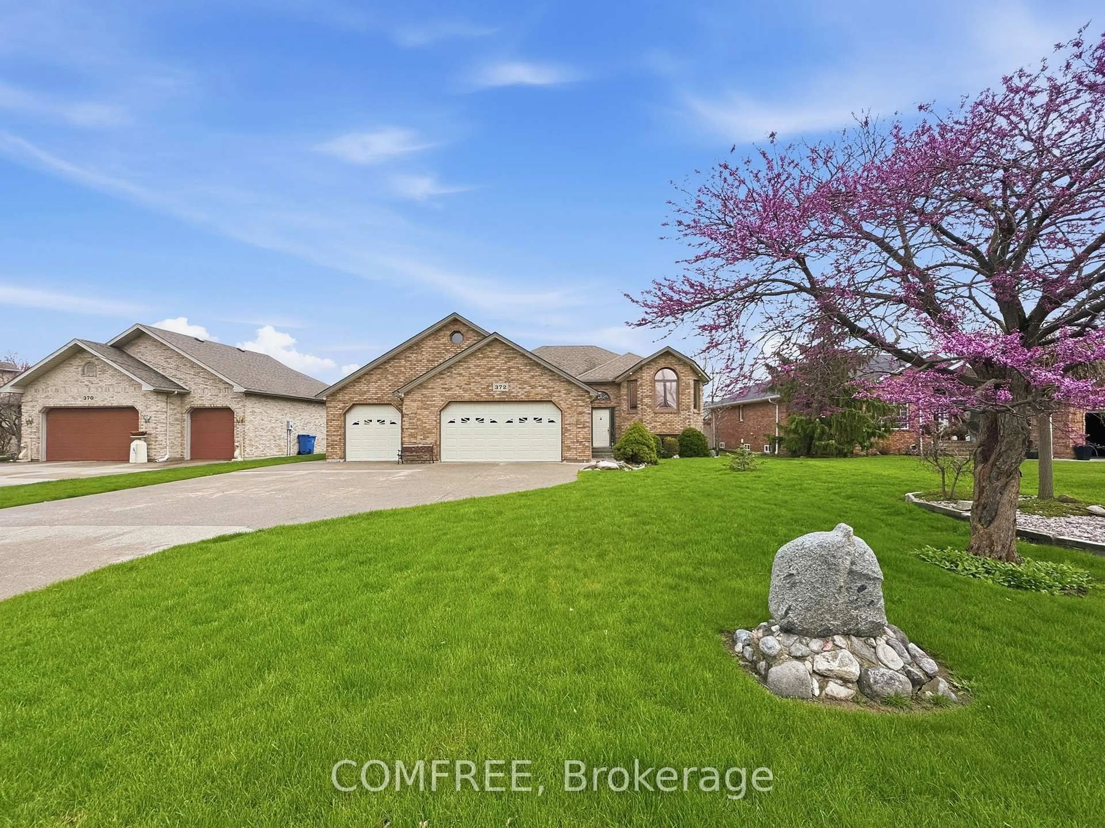 A pic from outside/outdoor area/front of a property/back of a property/a pic from drone, water/lake/river/ocean view for 372 East Puce Rd, Lakeshore Ontario N8L 0C6