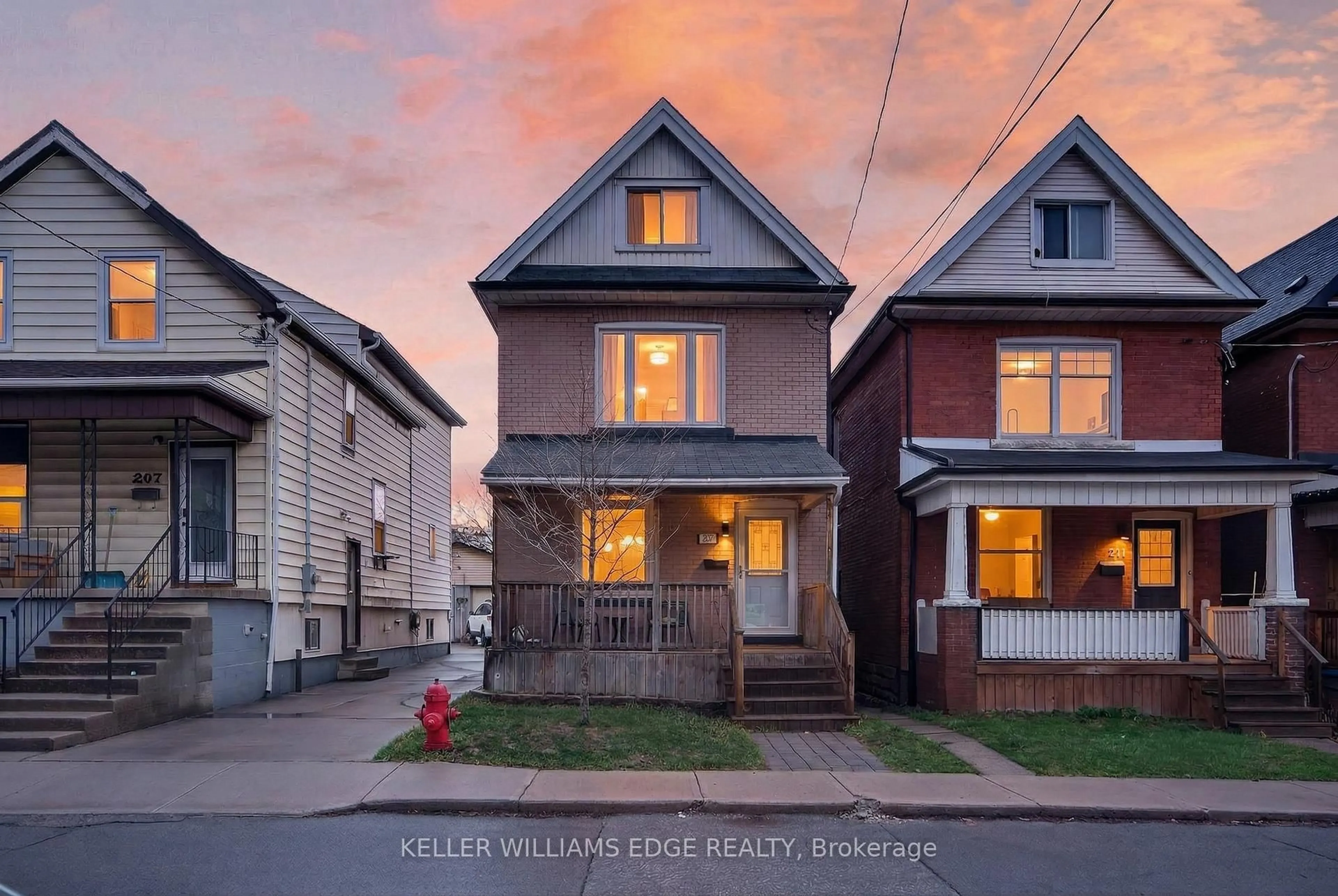 Home with brick exterior material, street for 209 Glendale Ave, Hamilton Ontario L8L 7K2