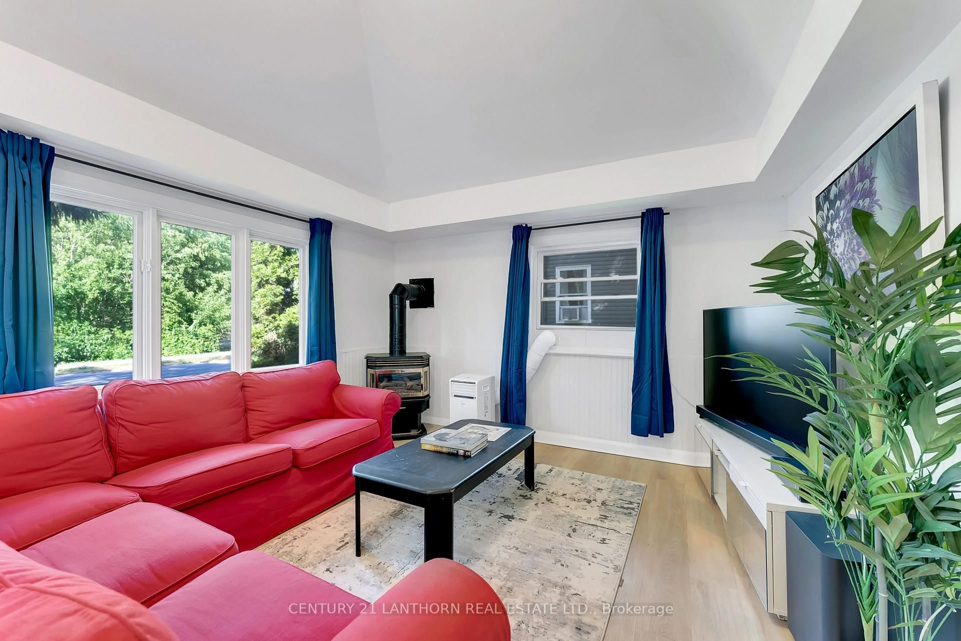Living room with furniture, unknown for 29 1/2 Washburn St, Prince Edward County Ontario K0K 2T0