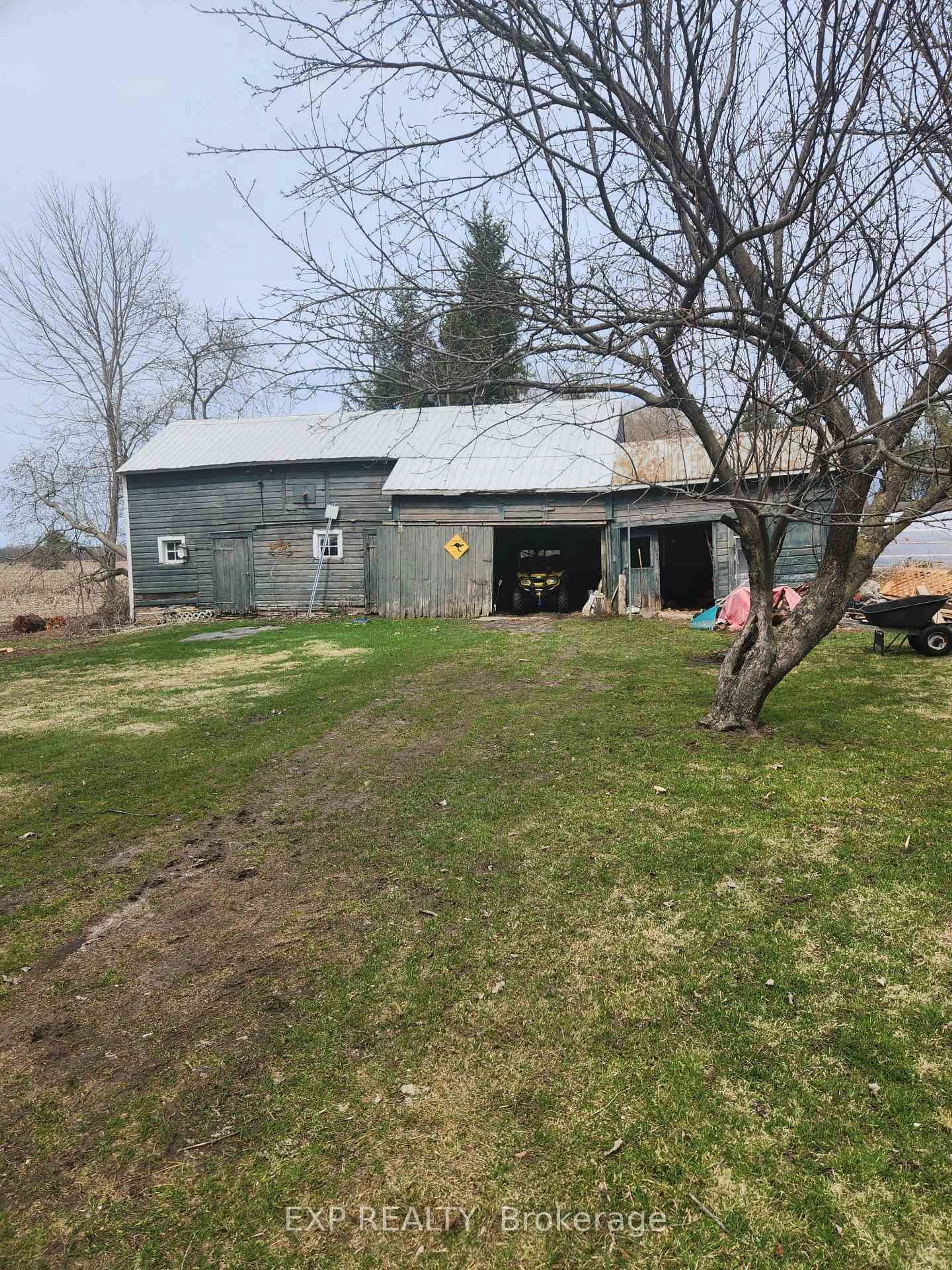 A pic from outside/outdoor area/front of a property/back of a property/a pic from drone, building for 10577 Moun Main St, North Dundas Ontario K0E 1W0