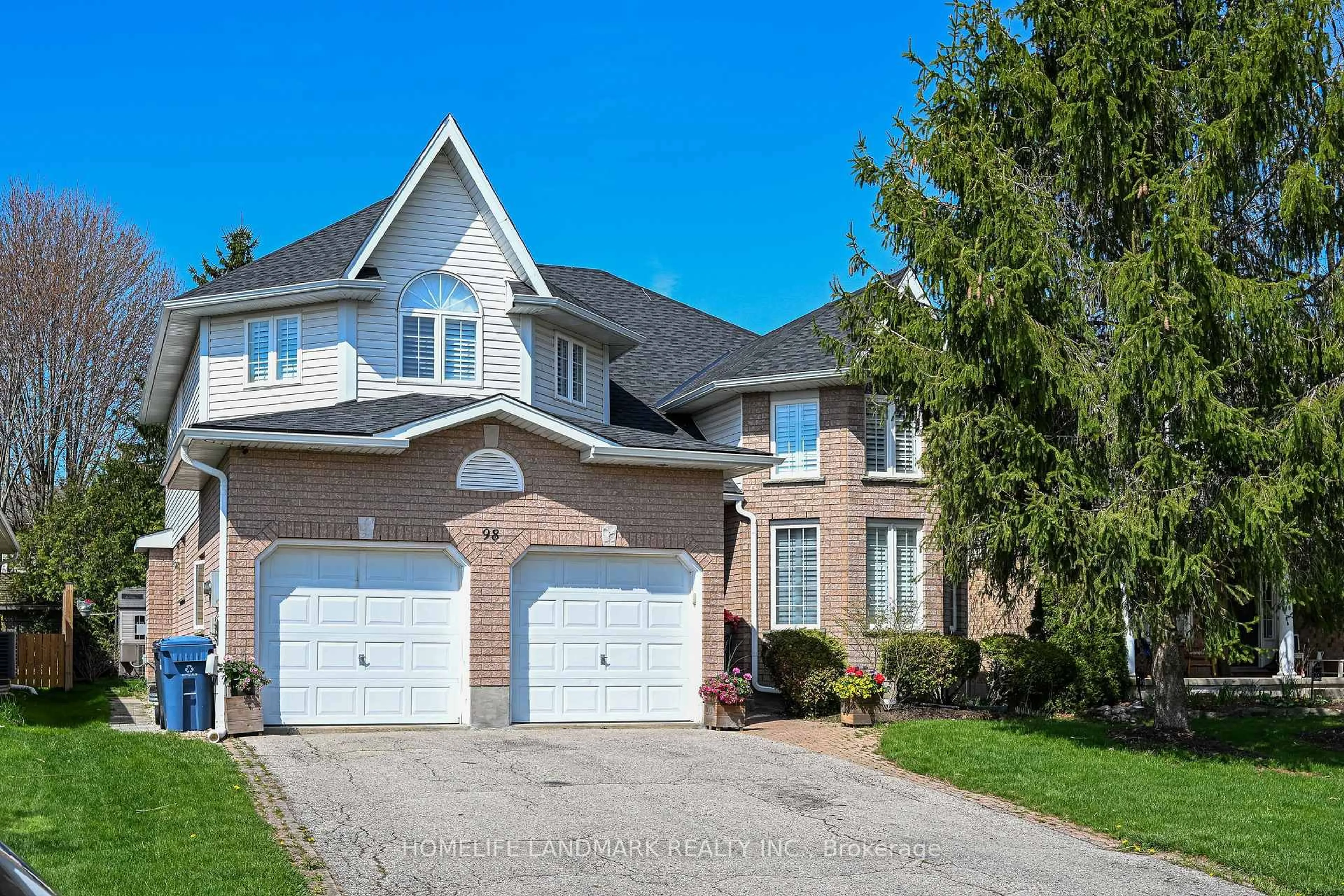 Home with brick exterior material, street for 98 Pheasant Run Dr, Guelph Ontario N1C 1E3
