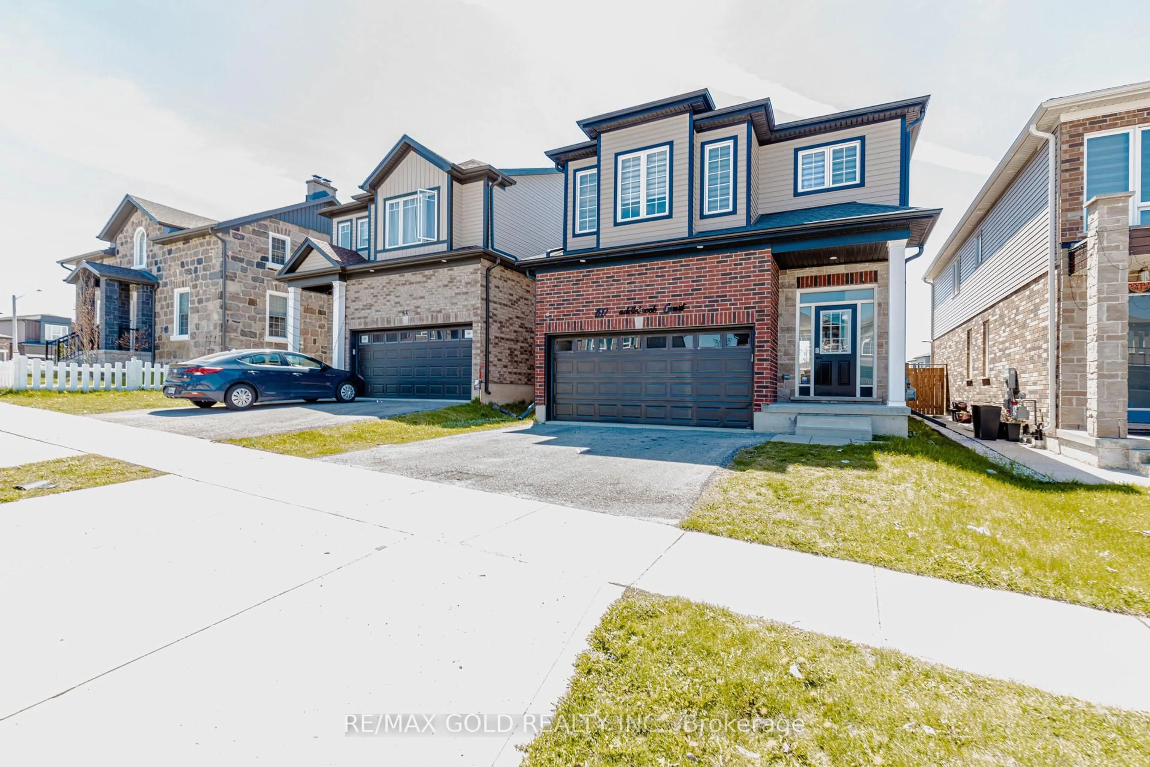 Home with brick exterior material, street for 60 Saddlebrook Crt, Kitchener Ontario N2R 0P6