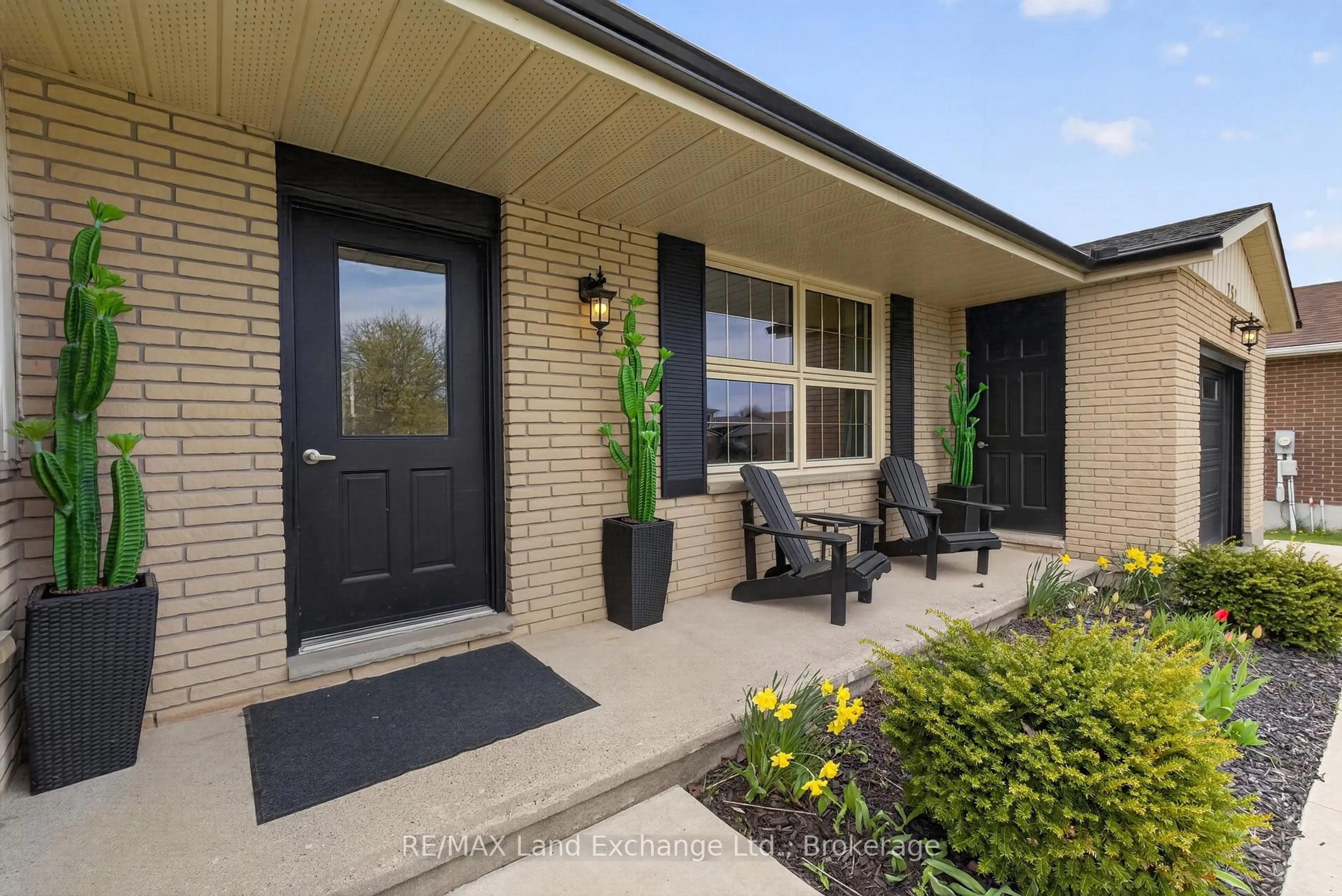 Home with brick exterior material, street for 752 Palmateer Dr, Kincardine Ontario N2Z 1R8