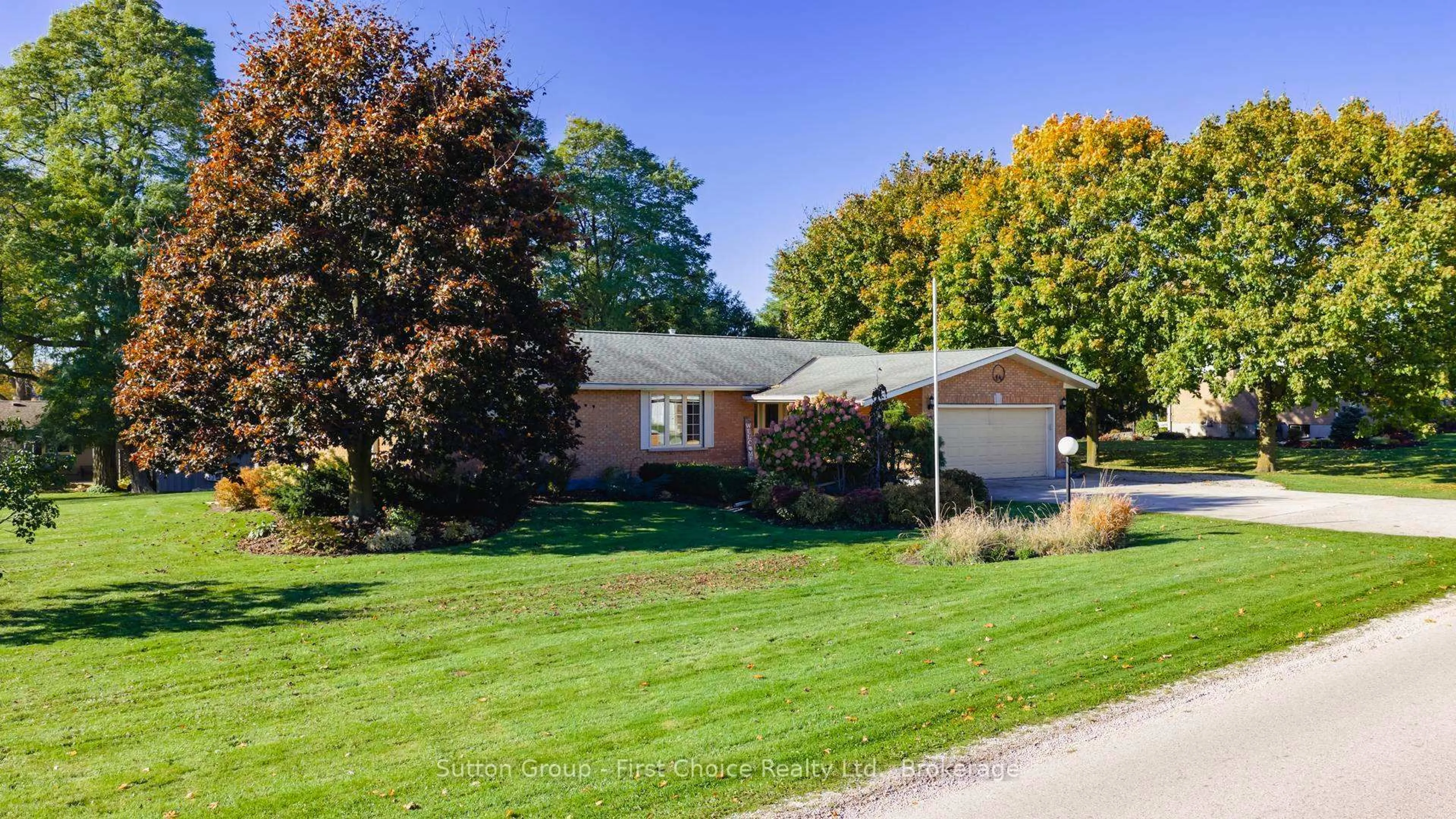 Unknown for 10 Bayfield St, Huron East Ontario N0K 1G0