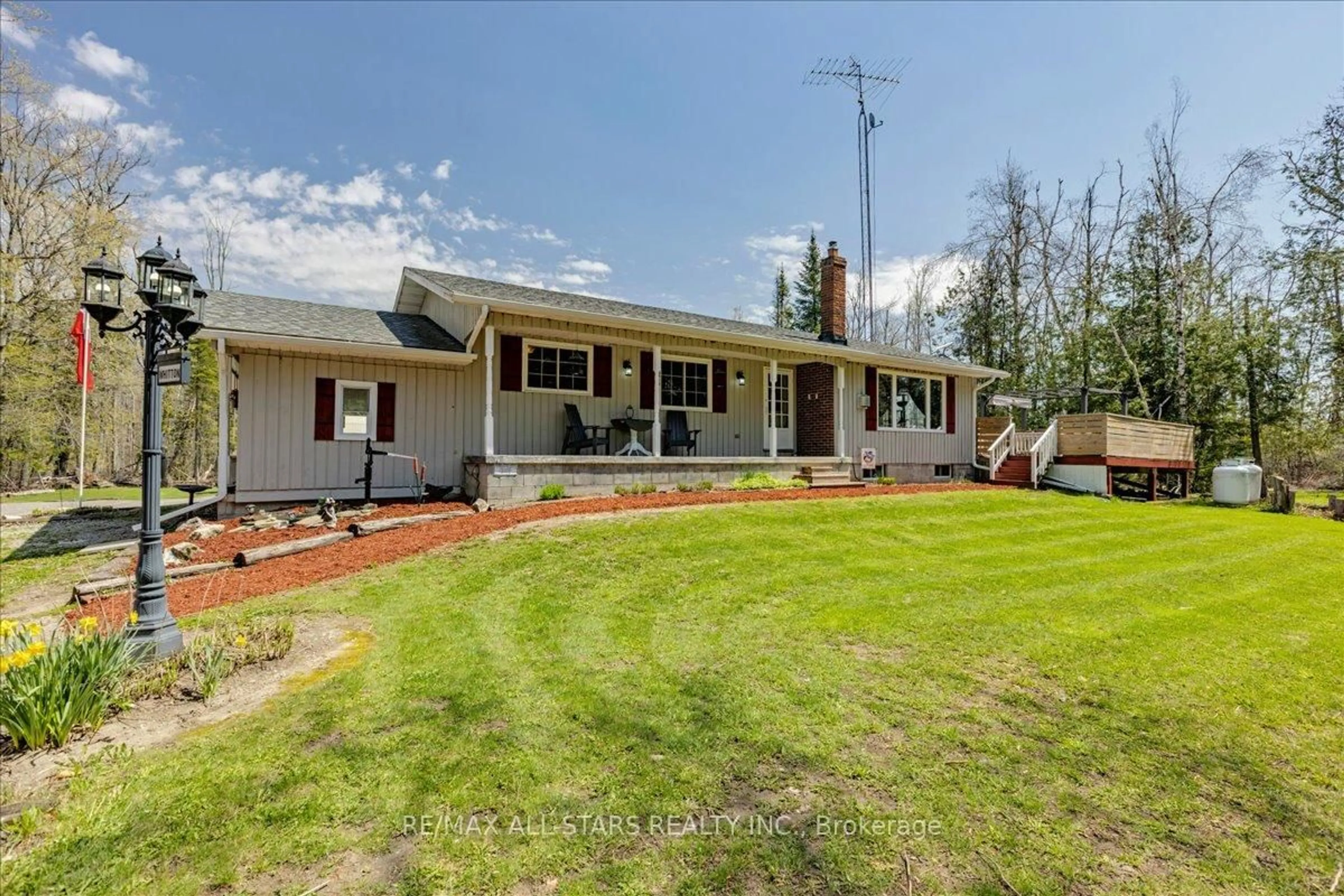 A pic from outside/outdoor area/front of a property/back of a property/a pic from drone, street for 430 Farms Rd, Kawartha Lakes Ontario K0M 2T0