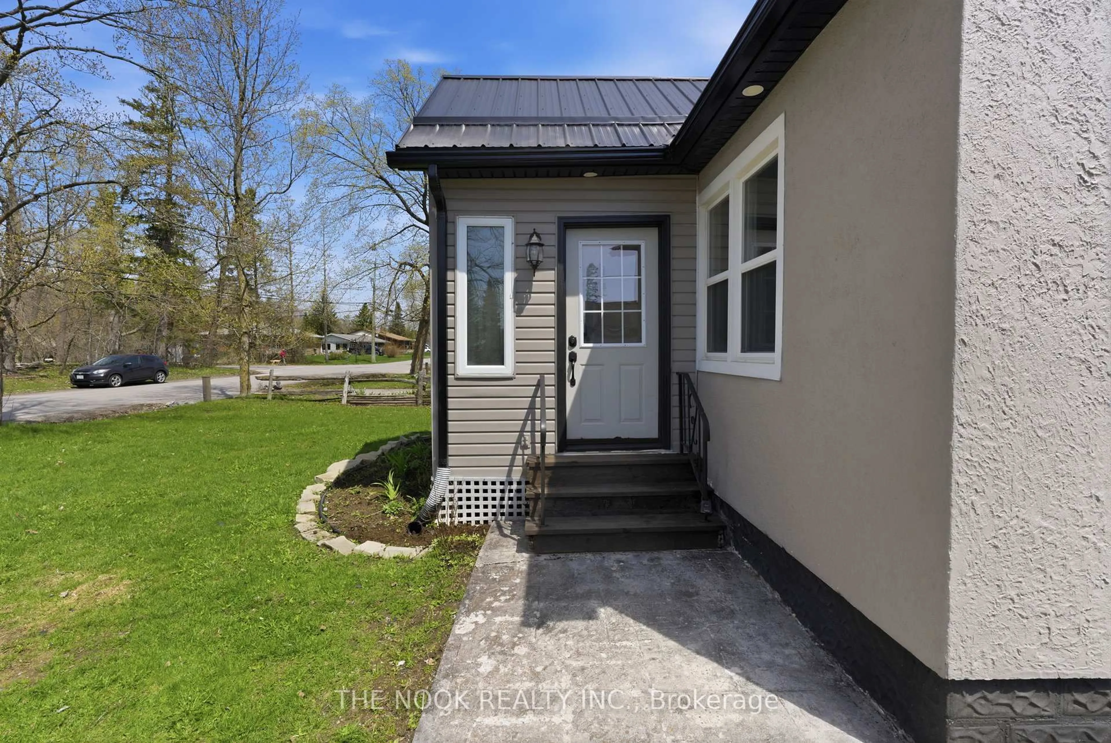 Unknown for 54 Clifton St, Kawartha Lakes Ontario K0M 1N0