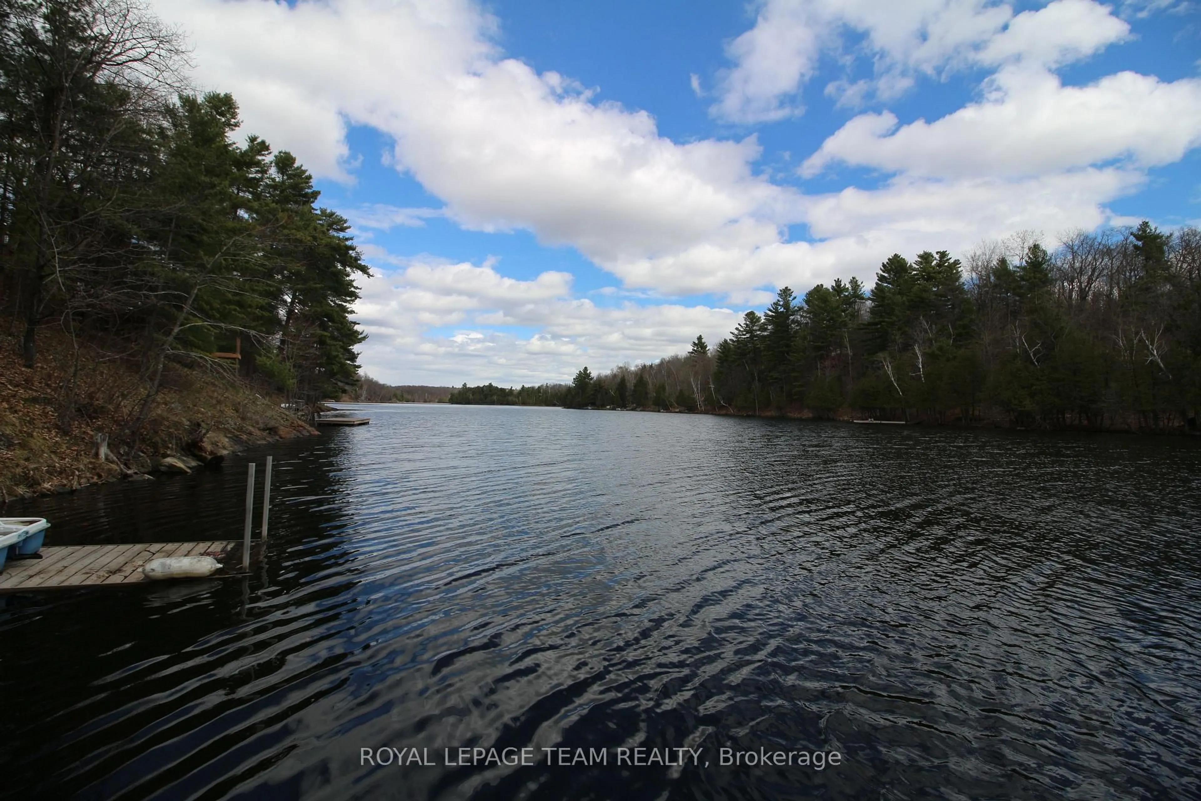 Blurry image for 315 Silvery Lane, Tay Valley Ontario K0G 2B0