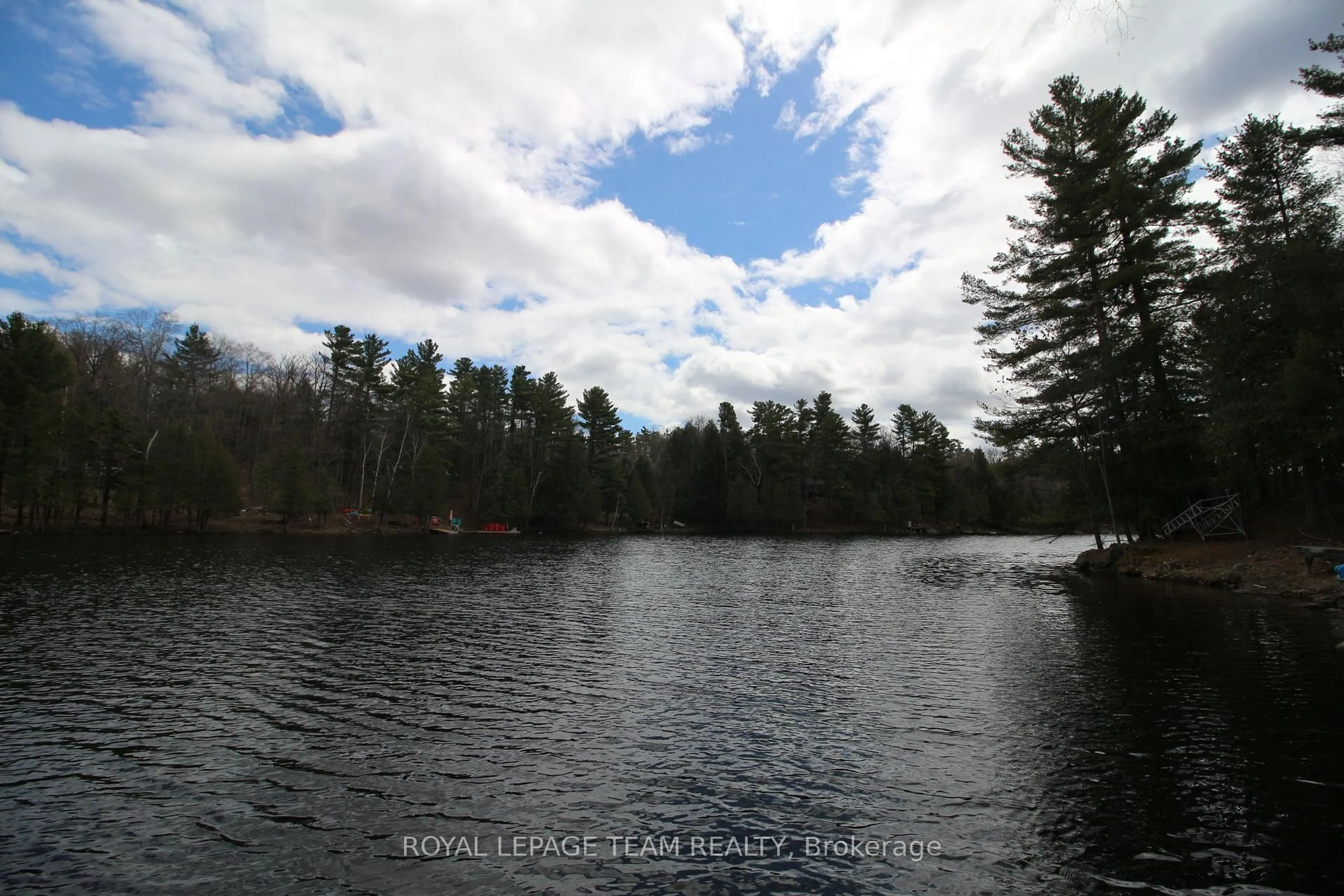 Blurry image for 315 Silvery Lane, Tay Valley Ontario K0G 2B0