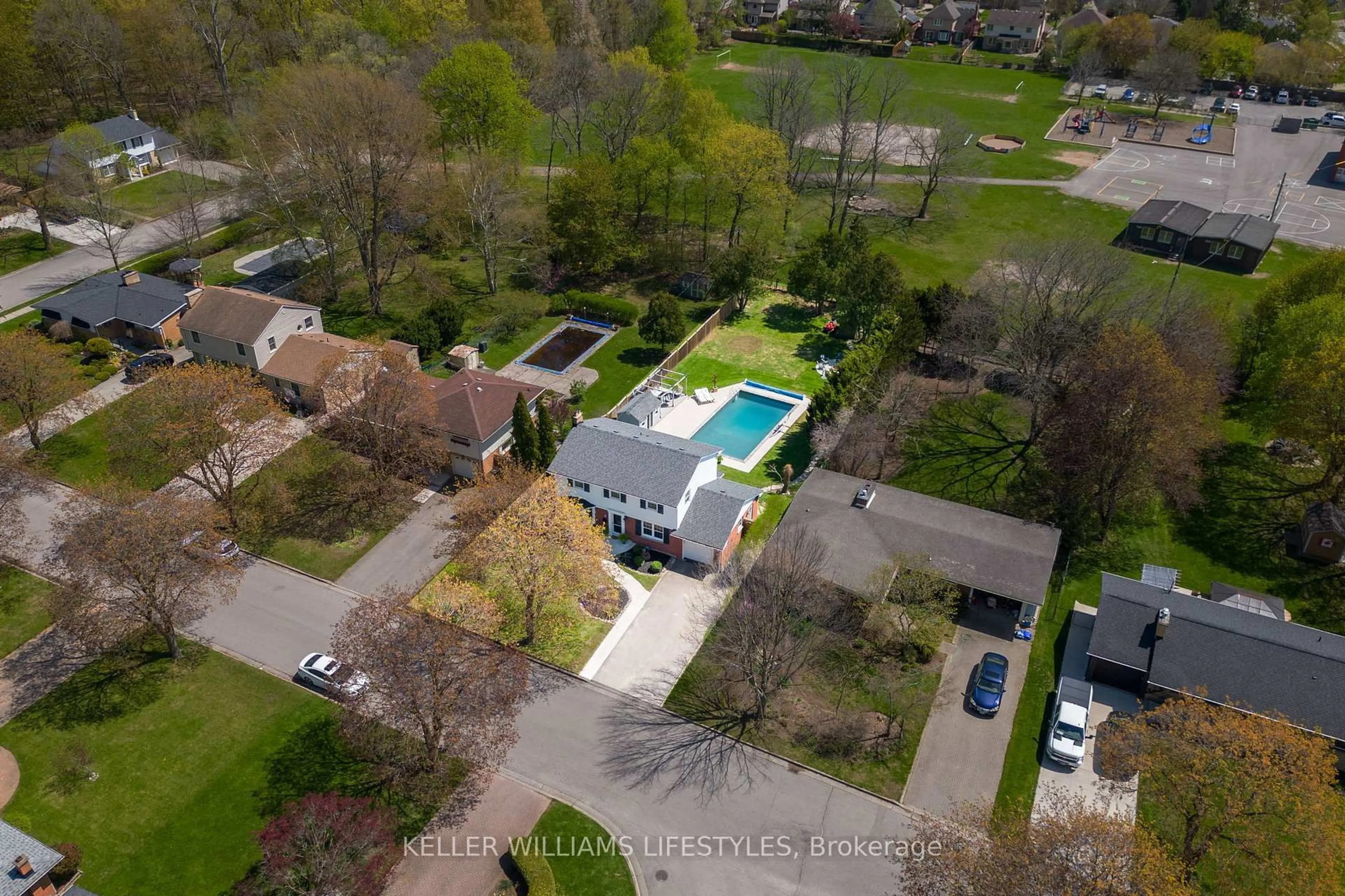 A pic from outside/outdoor area/front of a property/back of a property/a pic from drone, street for 26 Plymouth Ave, London North Ontario N6H 3S9