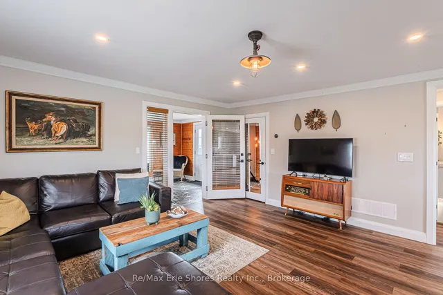 1231 Lakeshore Rd, Haldimand 5