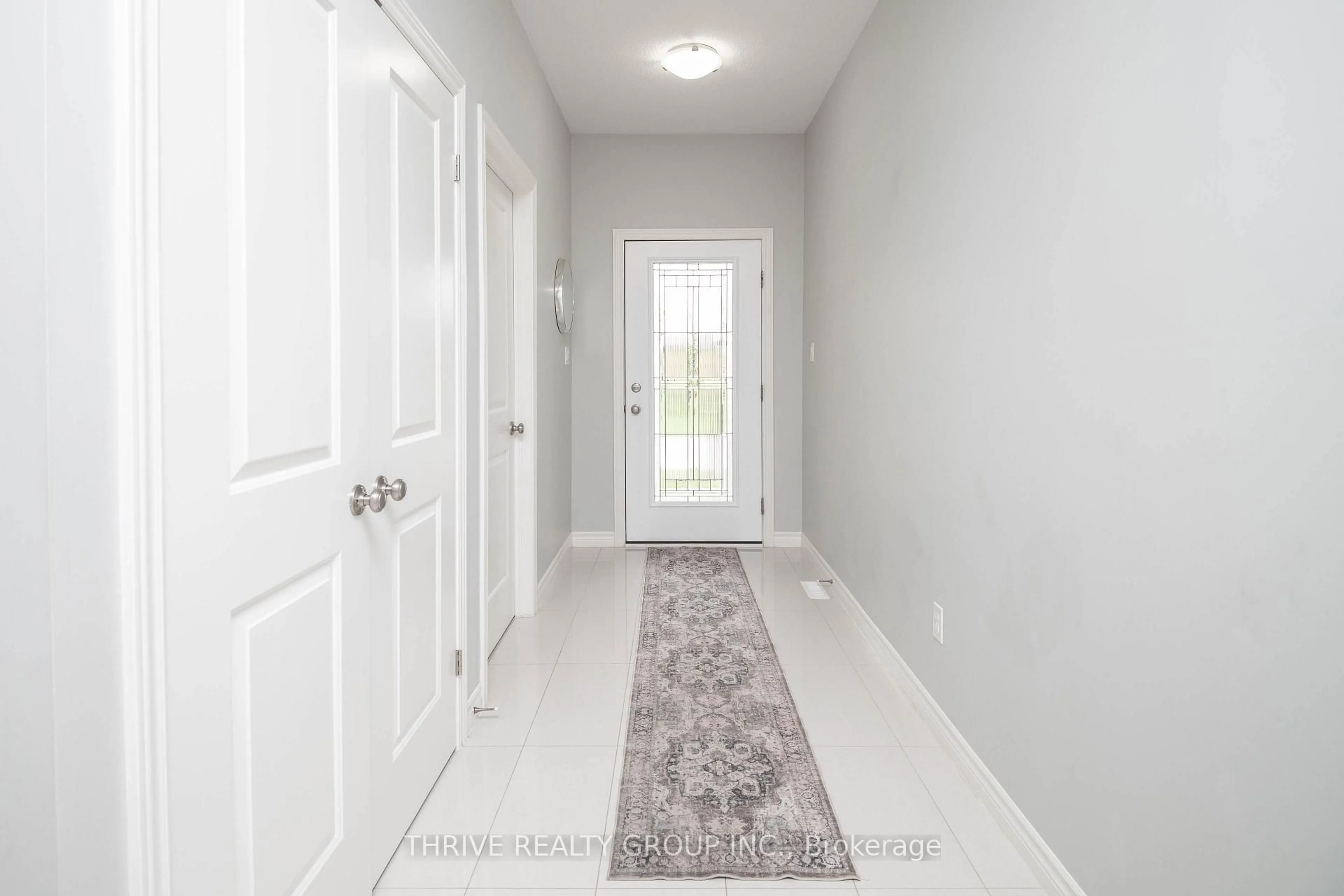 Indoor entryway for 2250 Buroak Dr #123, London North Ontario N6G 0N7