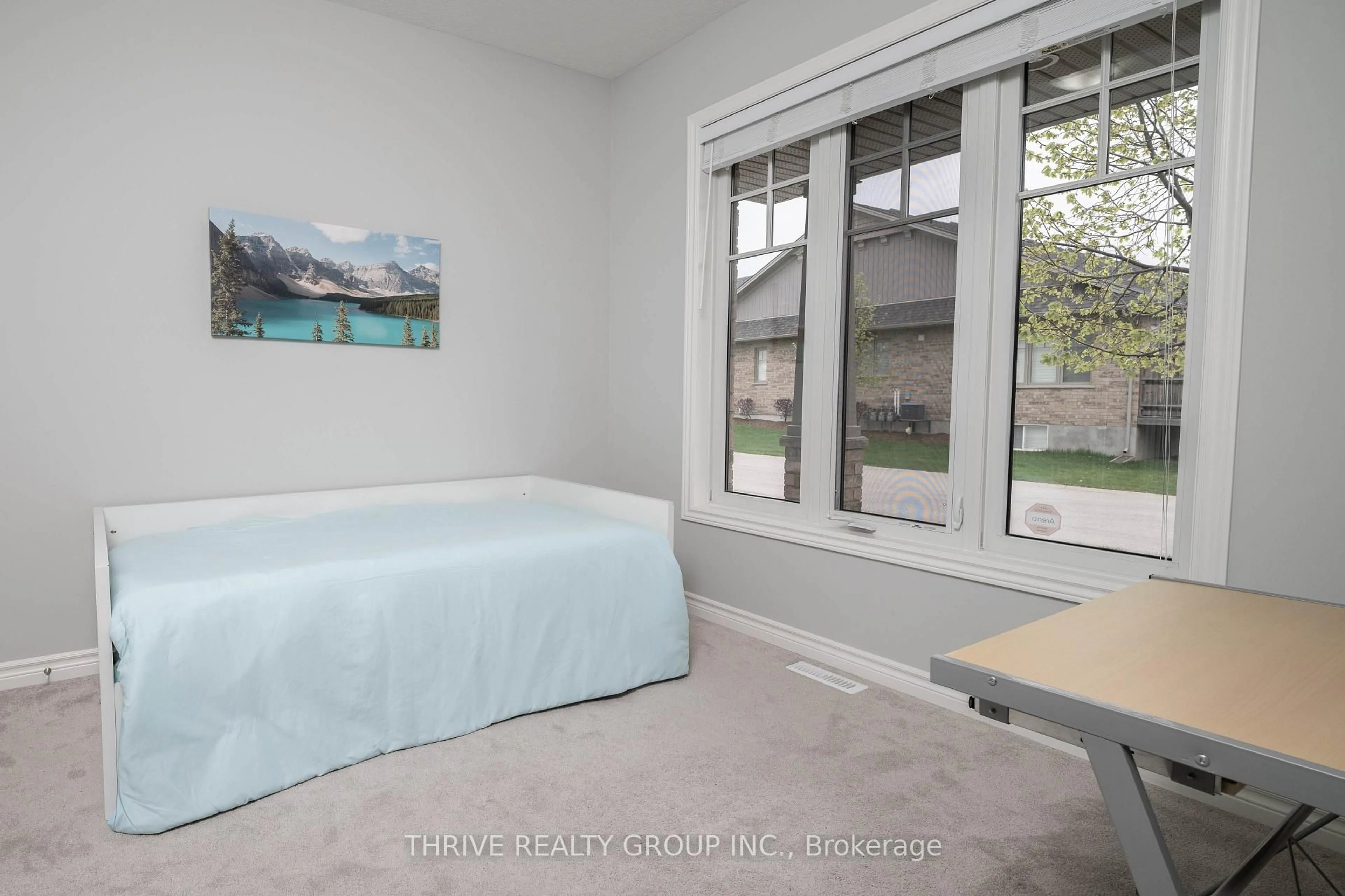 A pic of a room for 2250 Buroak Dr #123, London North Ontario N6G 0N7