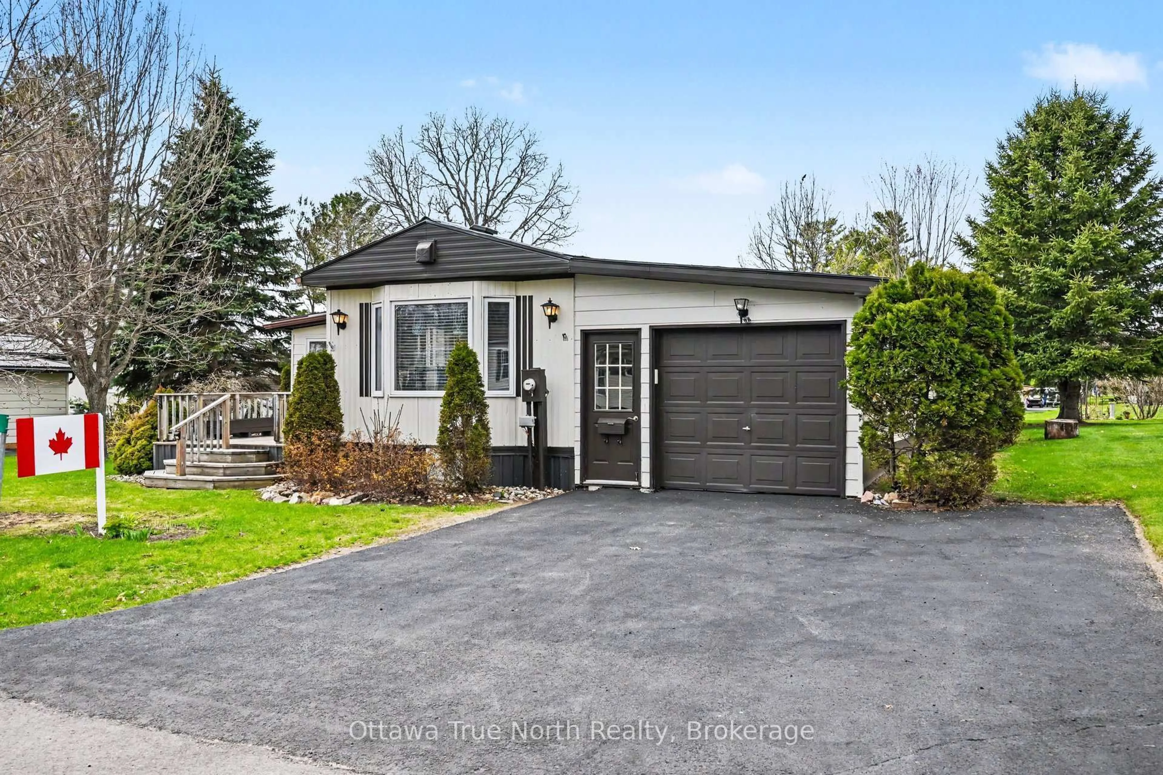 Unknown for 15 Hardwood Lane, White Lake Ontario K0A 3L0