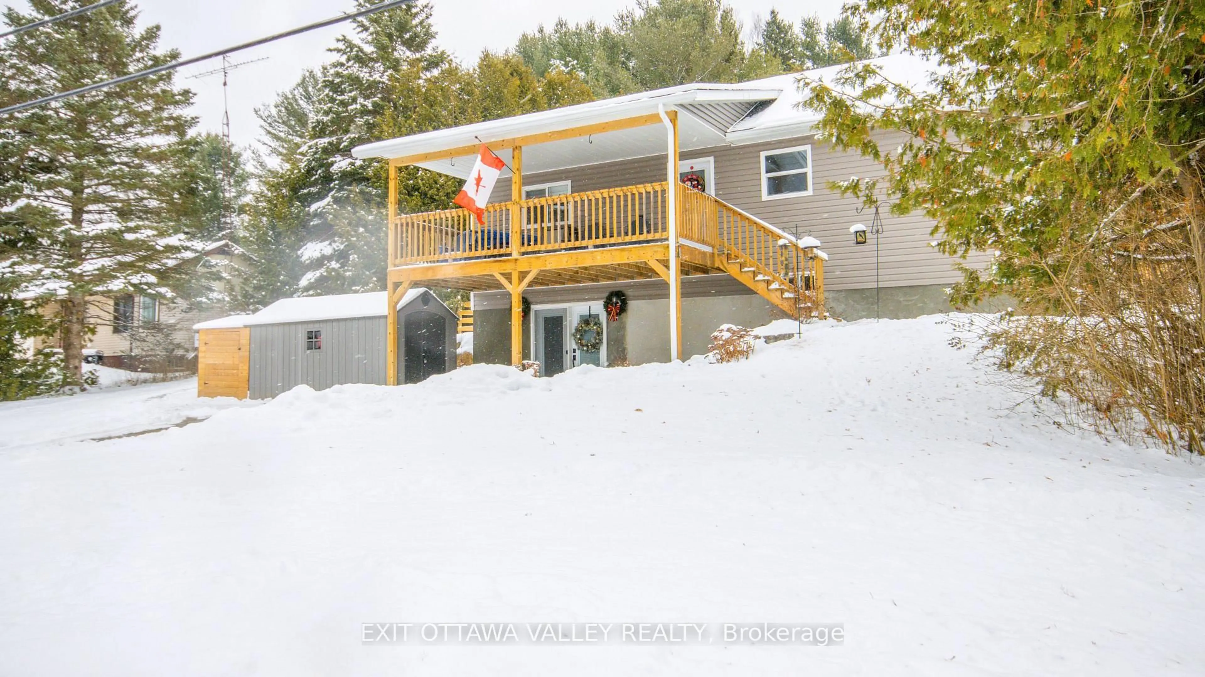 Patio, unknown for 39090 Combermere Rd, Combermere Ontario K0J 1L0
