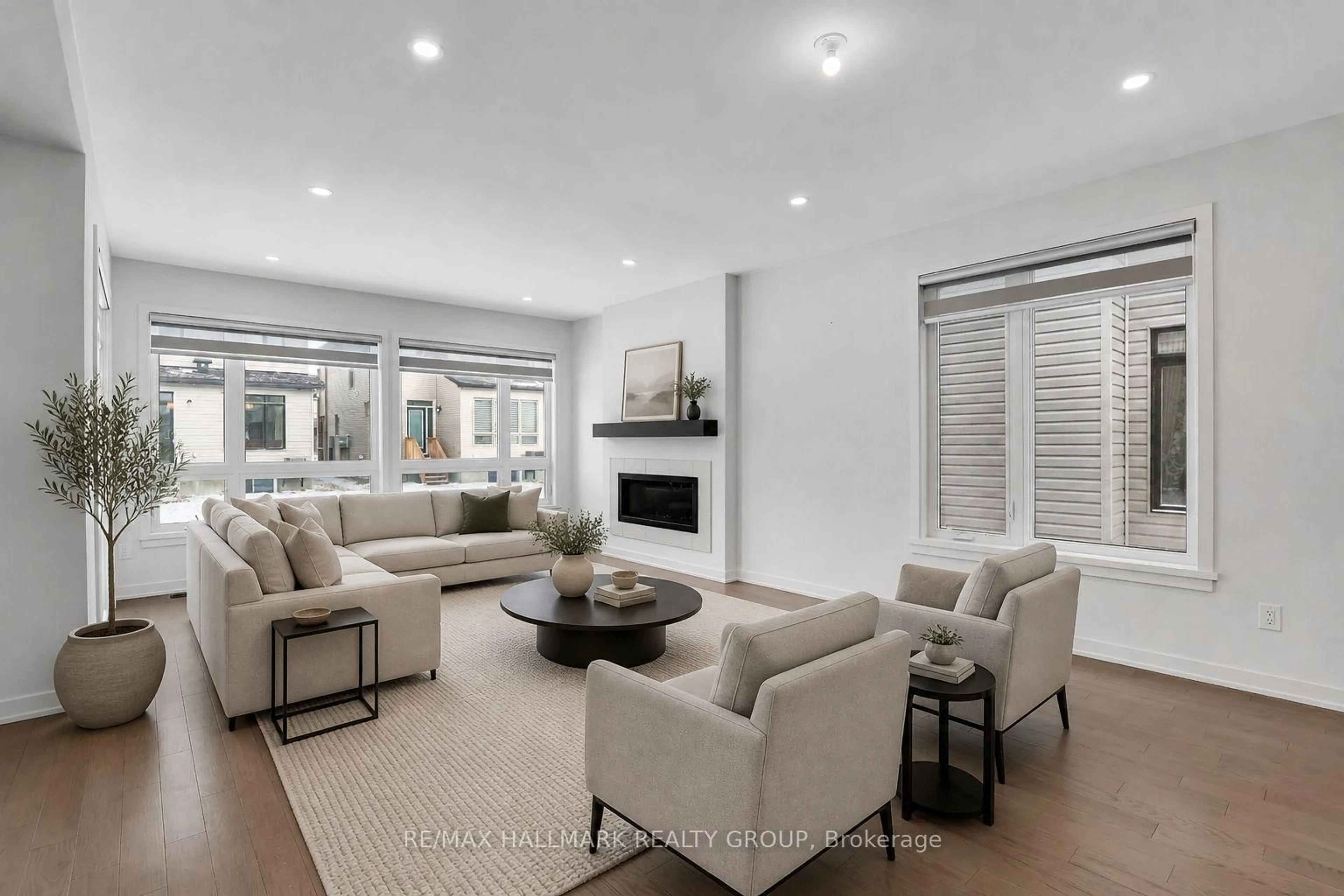 Living room with furniture, unknown for 441 Turmeric Crt, Ottawa Ontario K2S 2X8