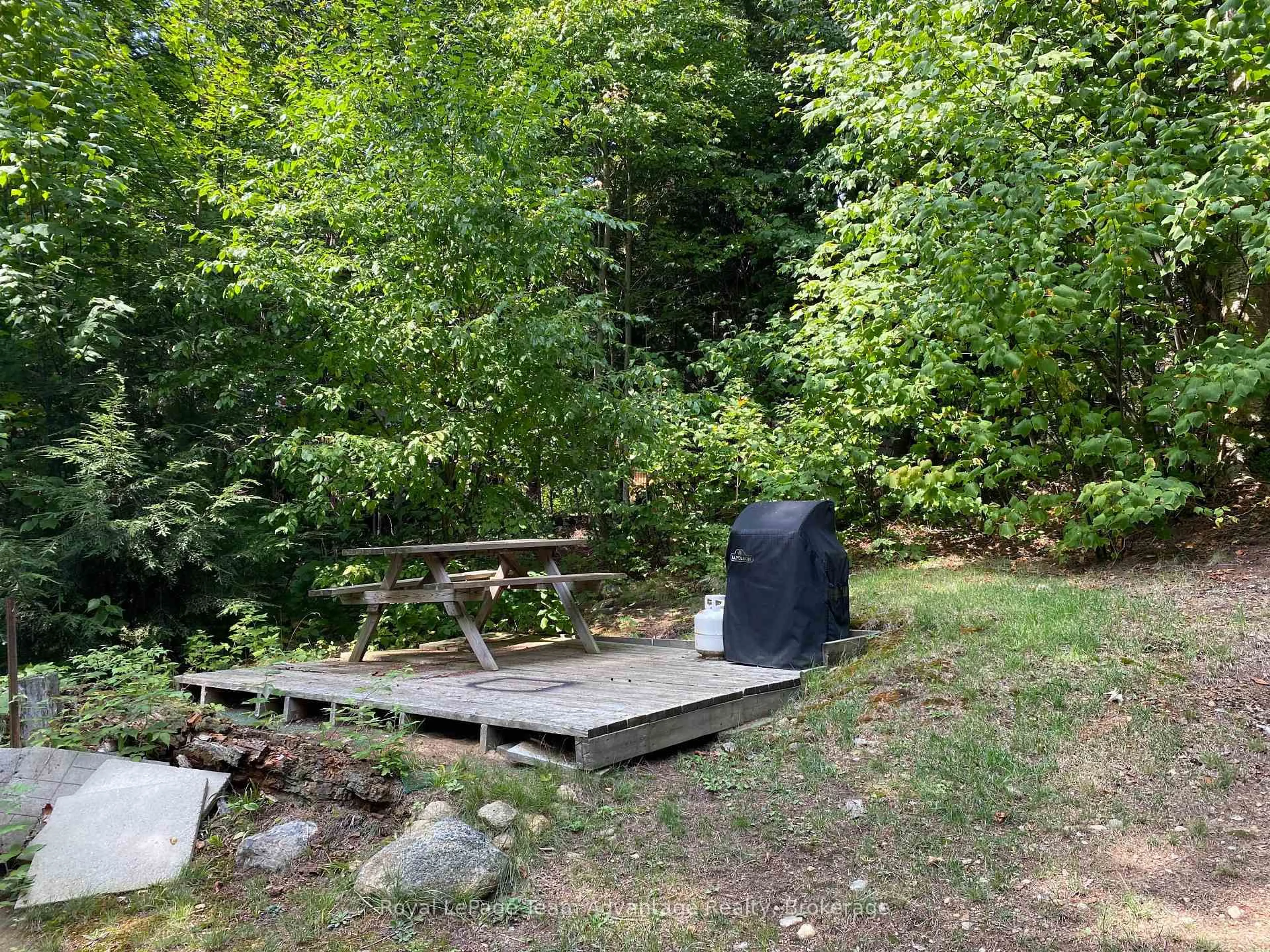 Patio, unknown for 236 Otter Lake, Fr# 4 Rd #6, Seguin Ontario P2A 2W8