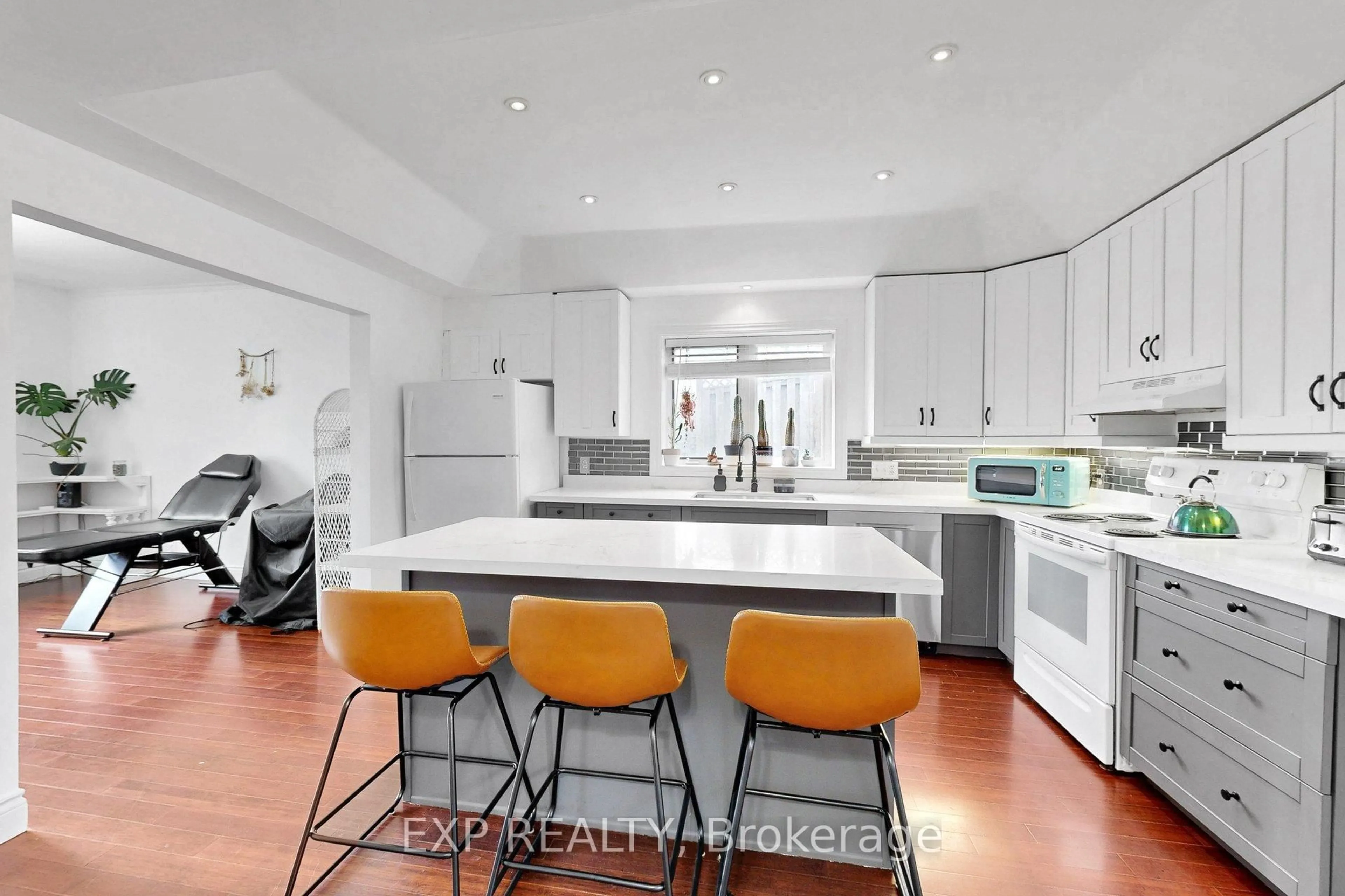 Open concept kitchen, ceramic/tile floor for 348 Elgin St, Cobourg Ontario K9A 5T6