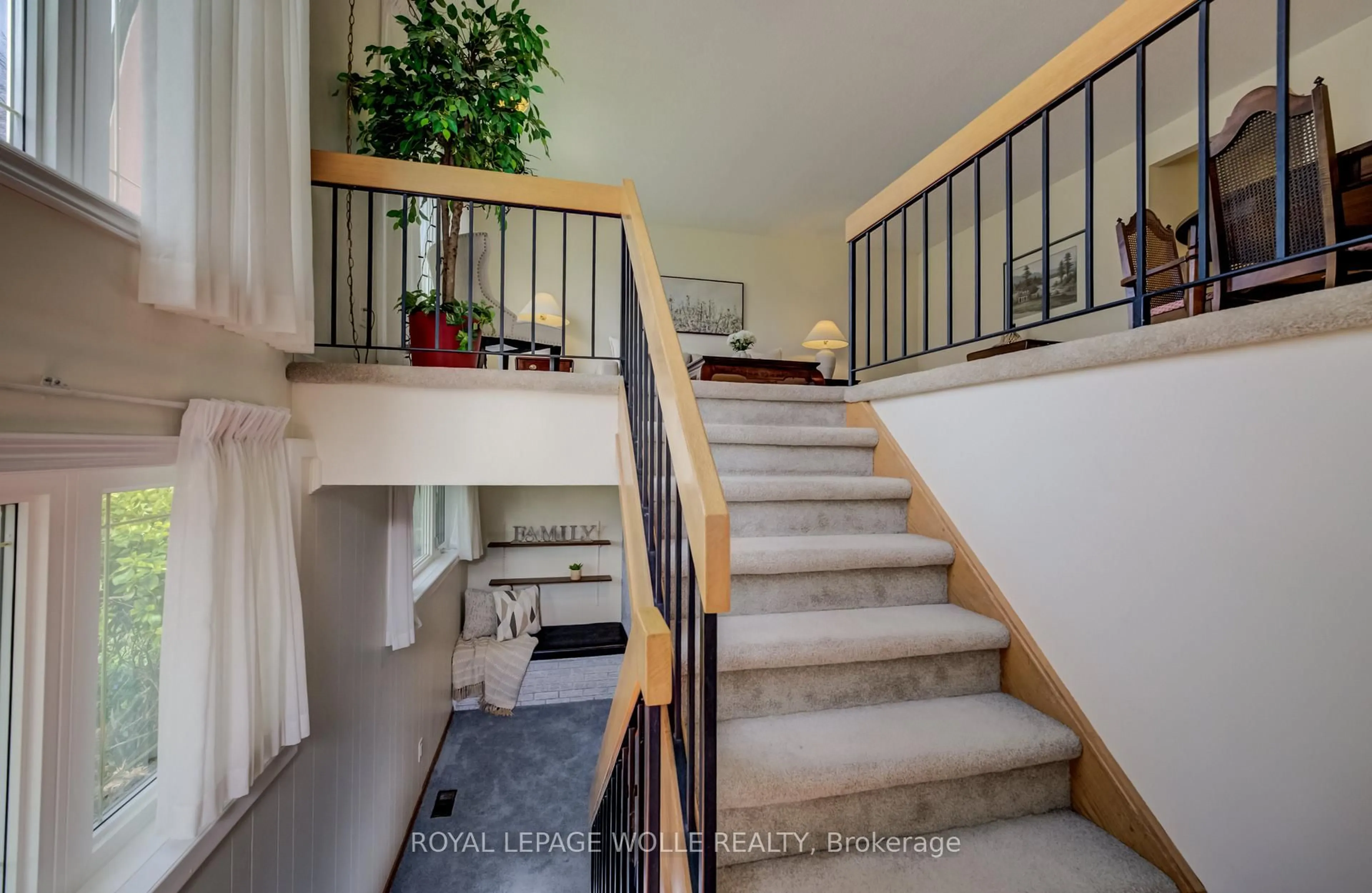Unknown for 51 Underhill Cres, Kitchener Ontario N2A 2S7