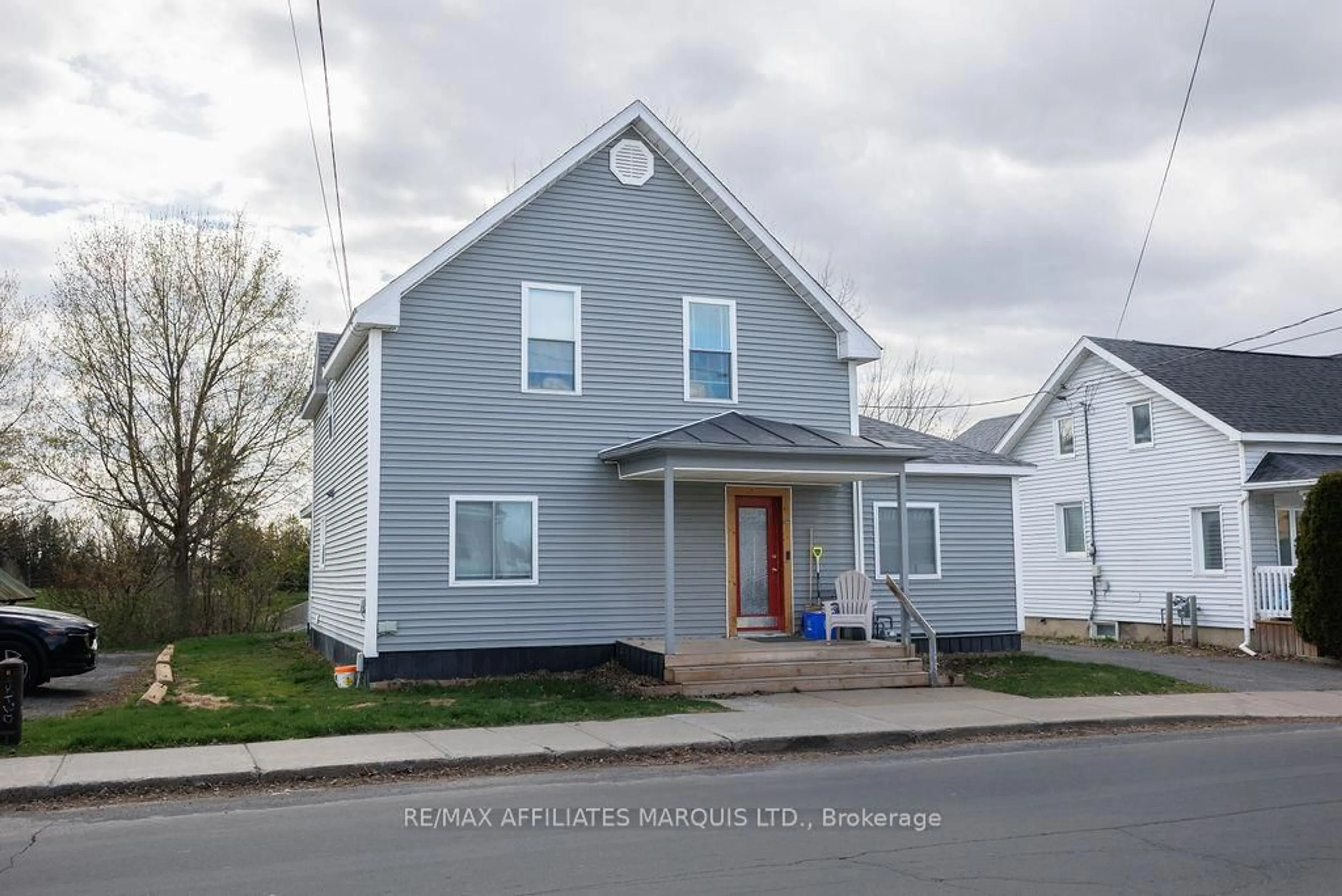 Home with vinyl exterior material, street for 136 Main St, North Glengarry Ontario K0C 1A0
