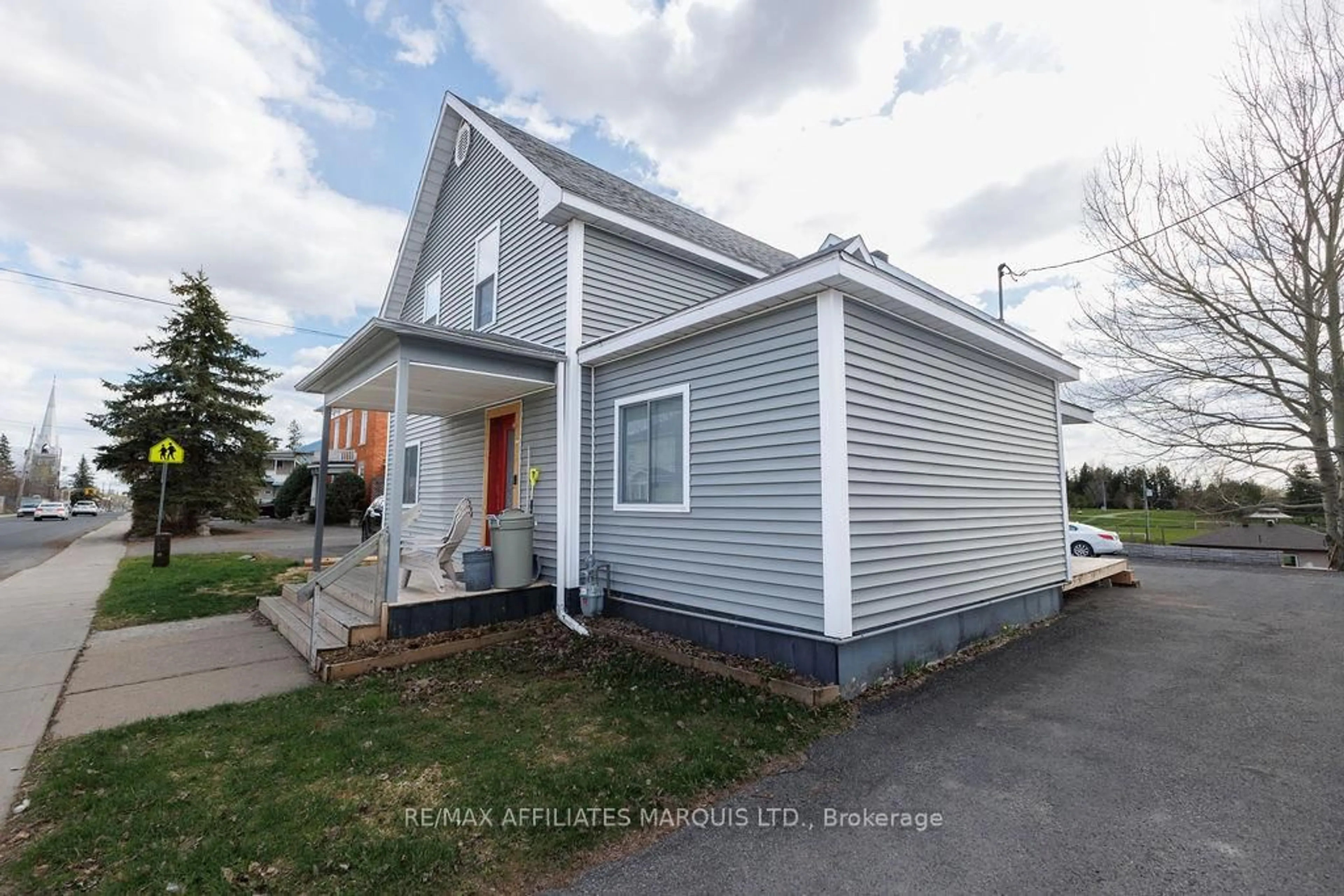 Home with vinyl exterior material, street for 136 Main St, North Glengarry Ontario K0C 1A0